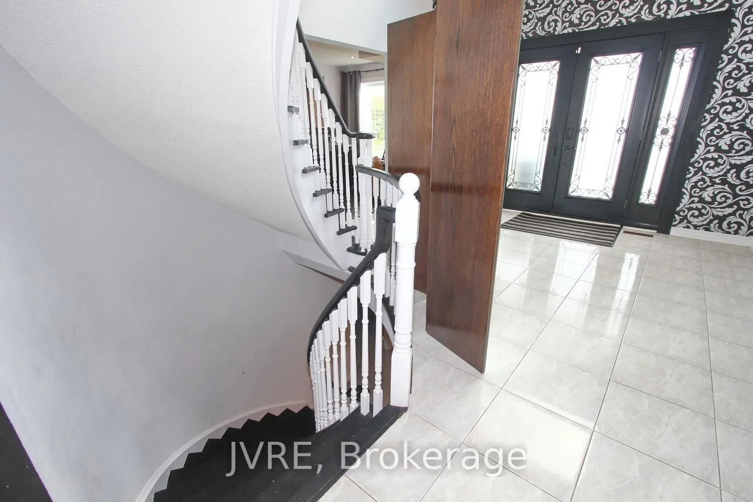 612 Elgin Mills Road W