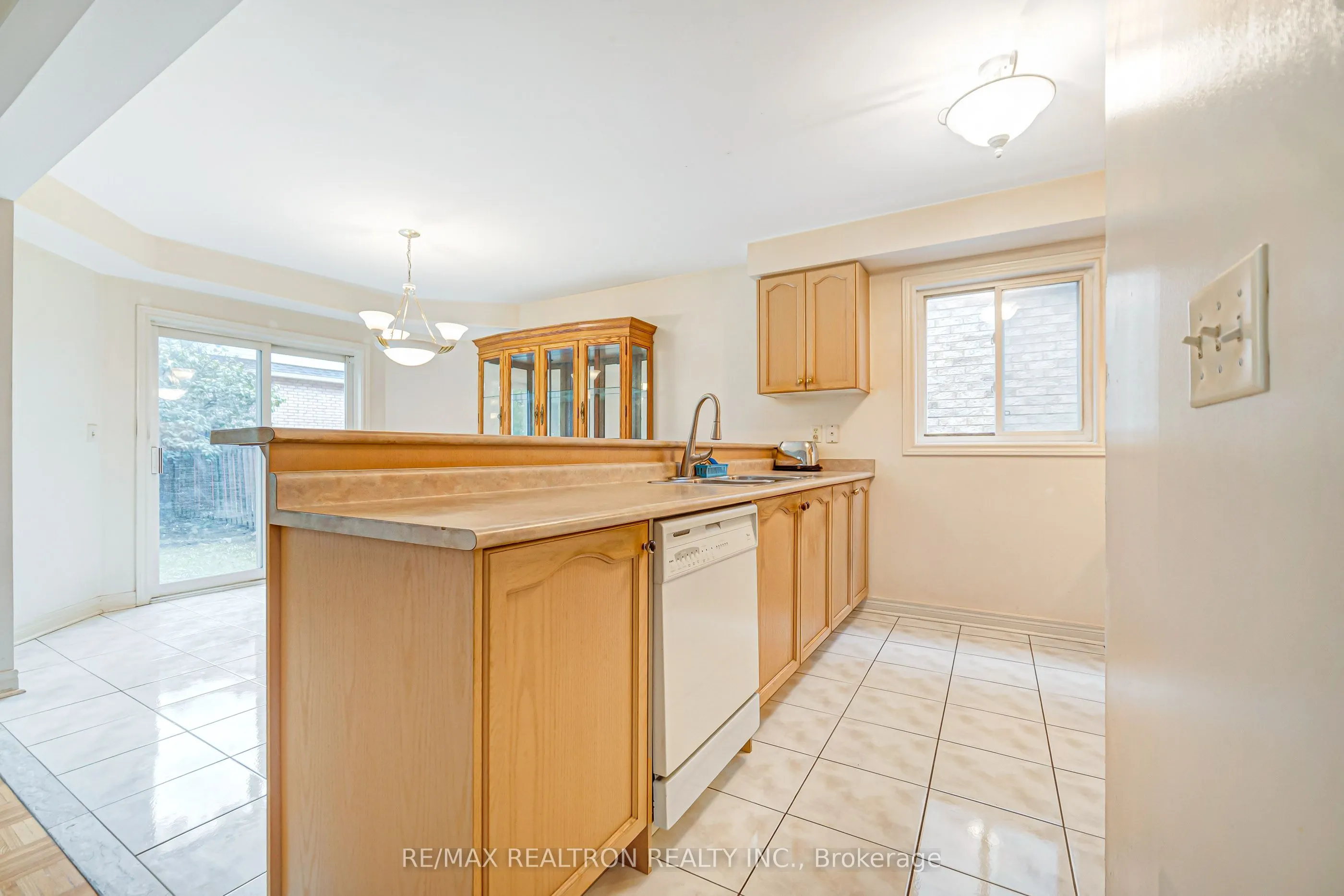 195 Kale Crescent