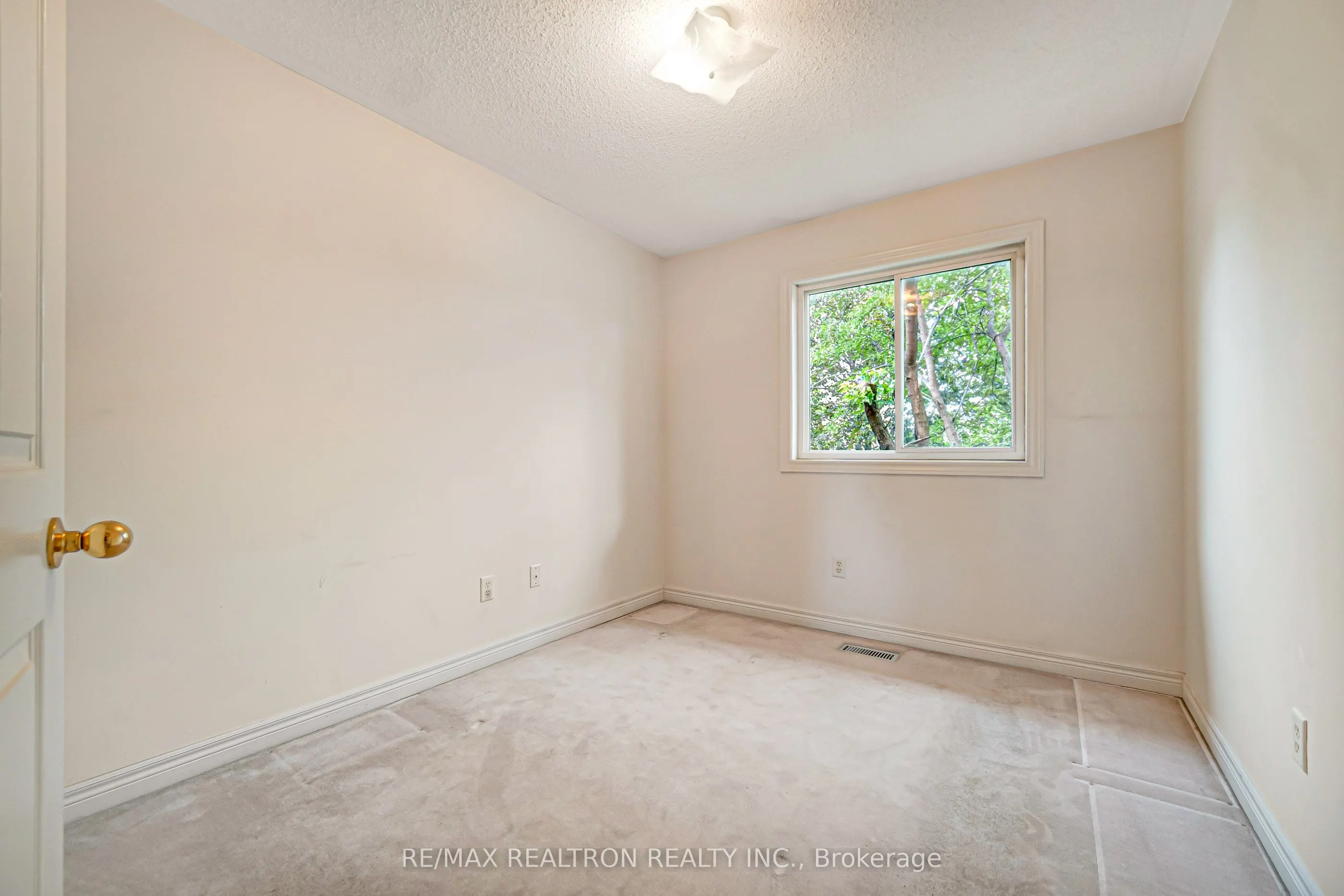195 Kale Crescent