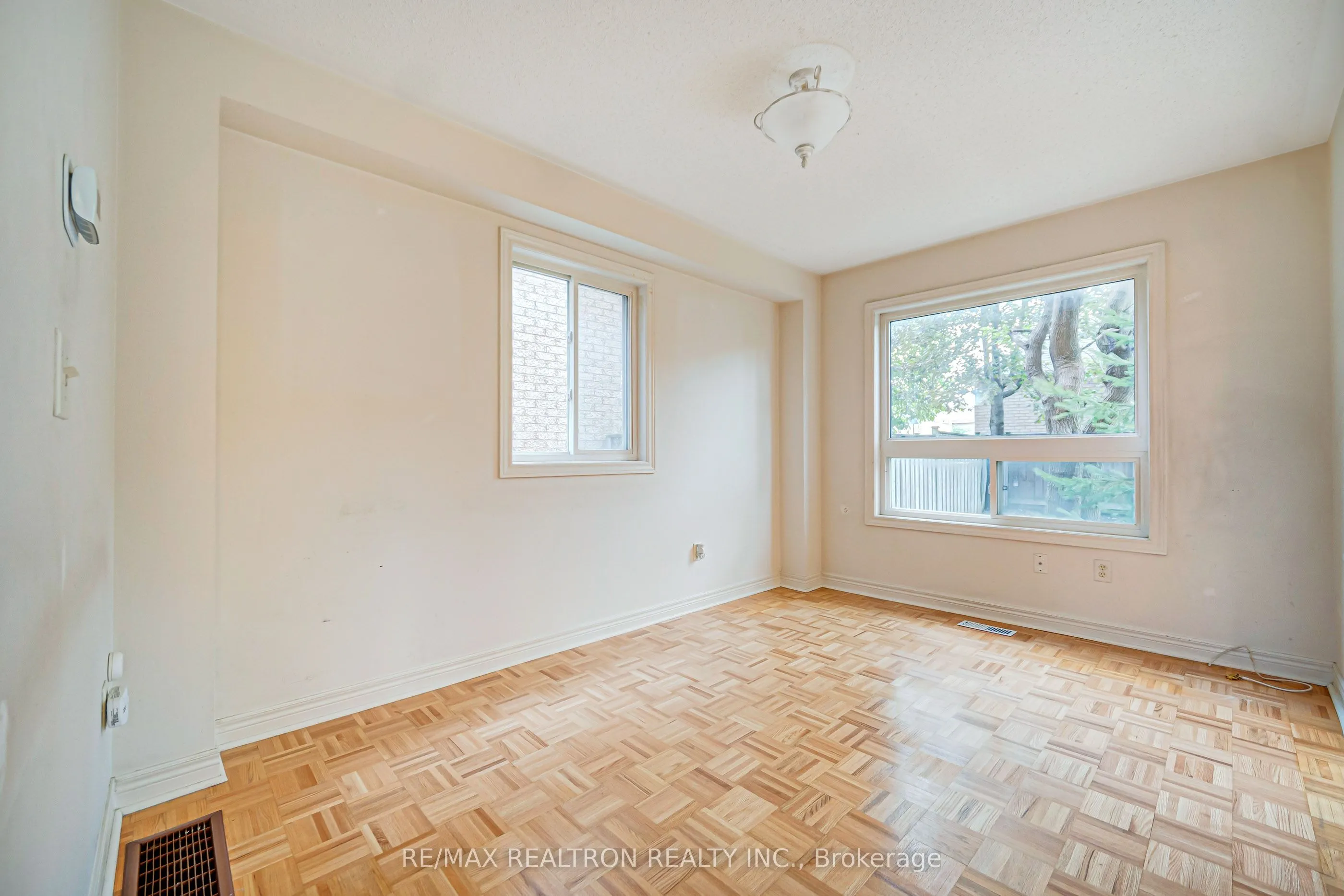 195 Kale Crescent