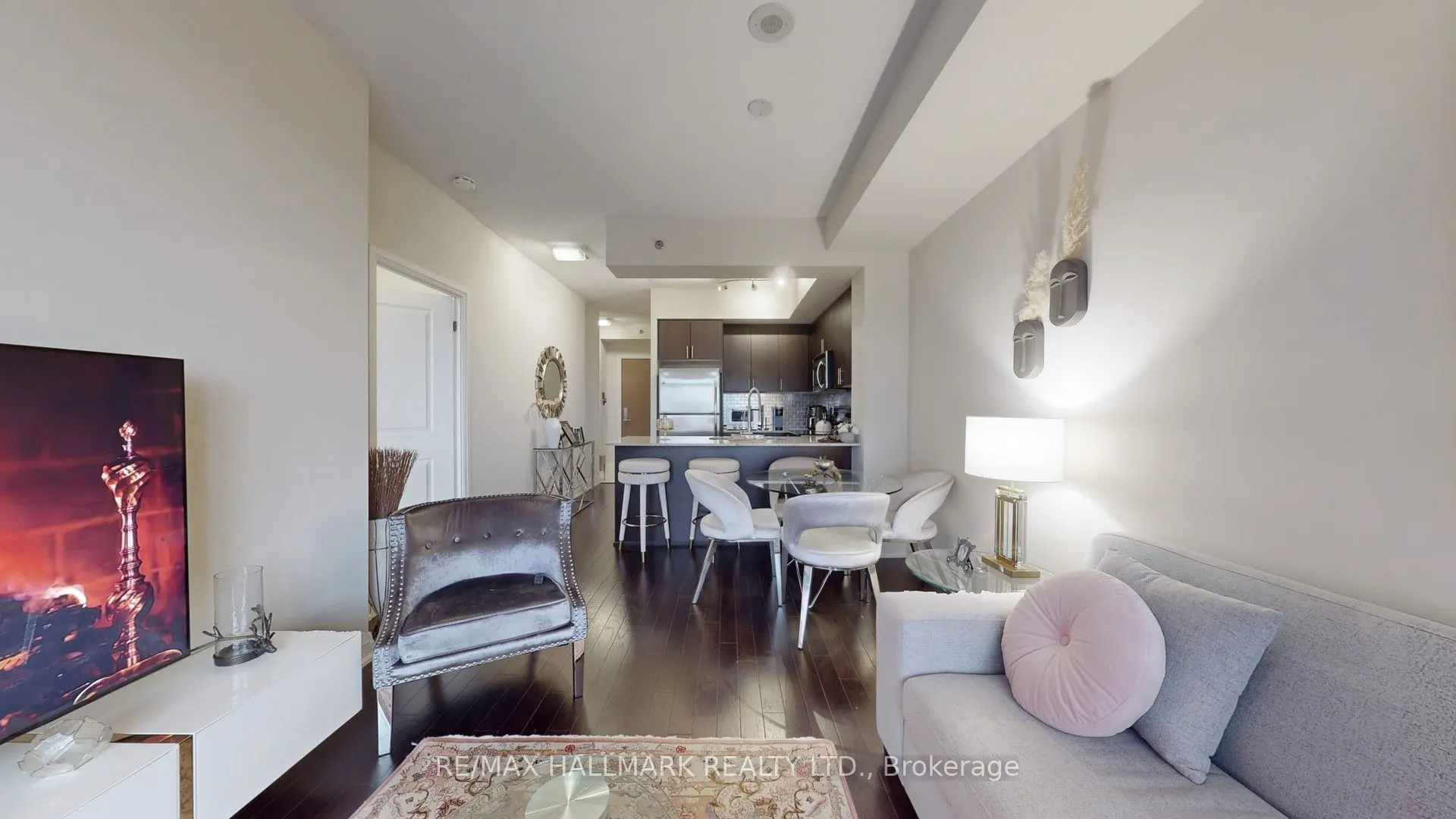520 Steeles Avenue W #609