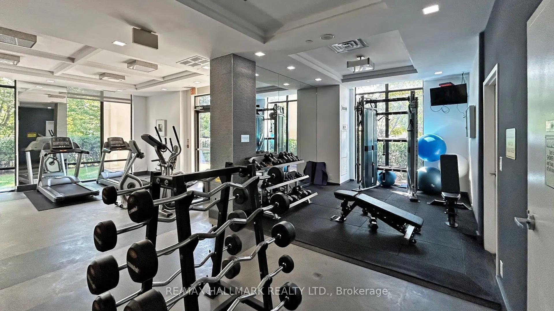 520 Steeles Avenue W #609