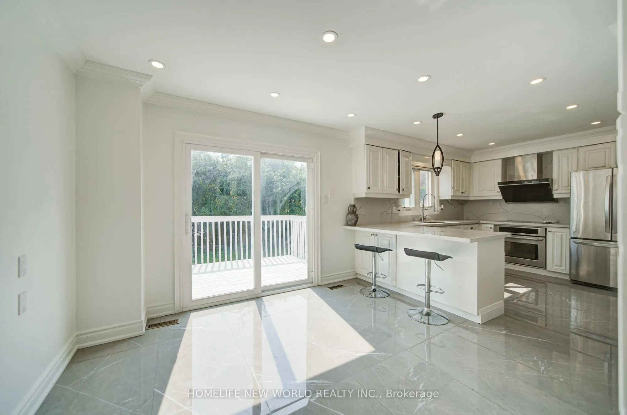 12 Bellside Drive