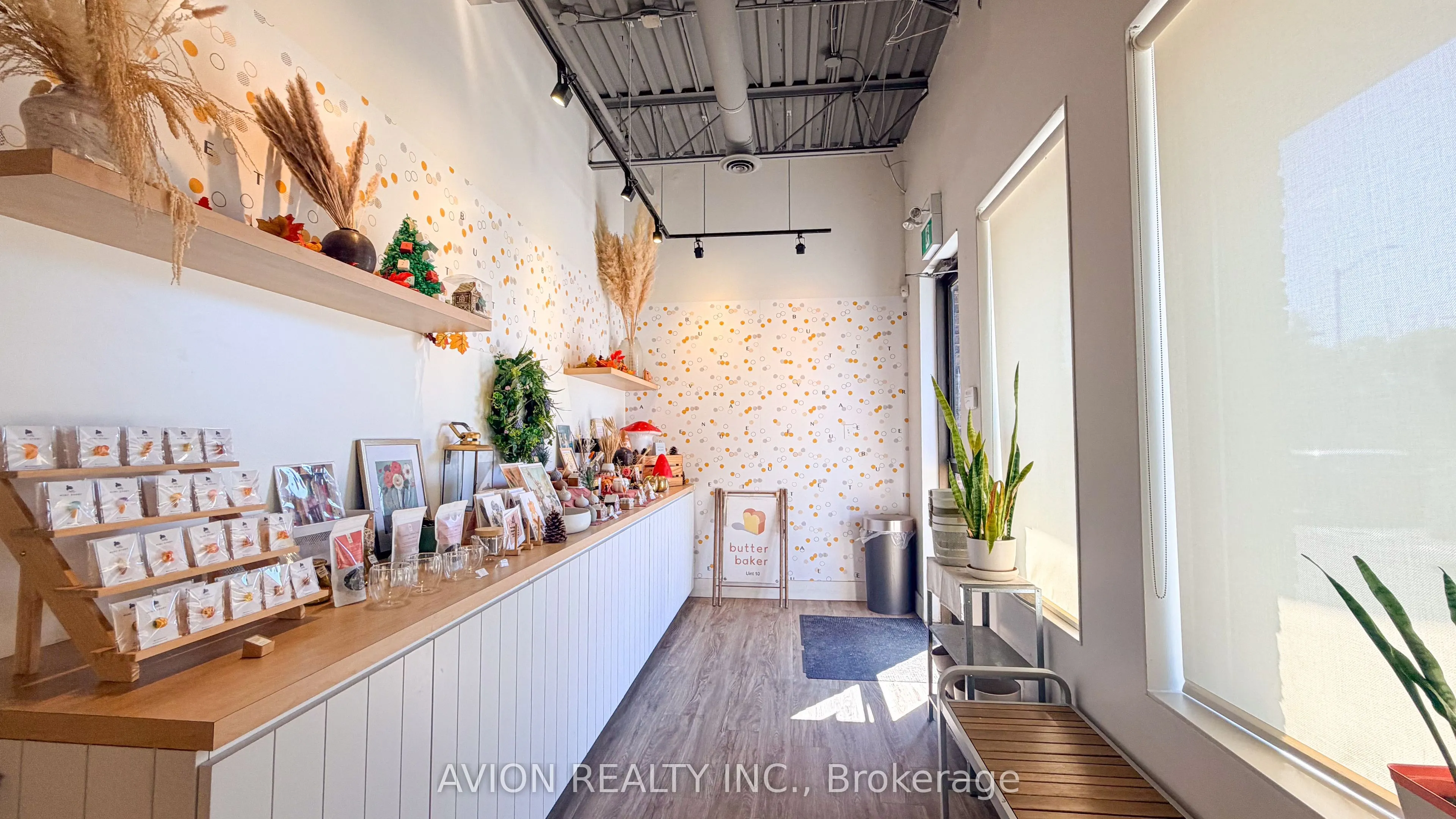 140 AMBER Street #10