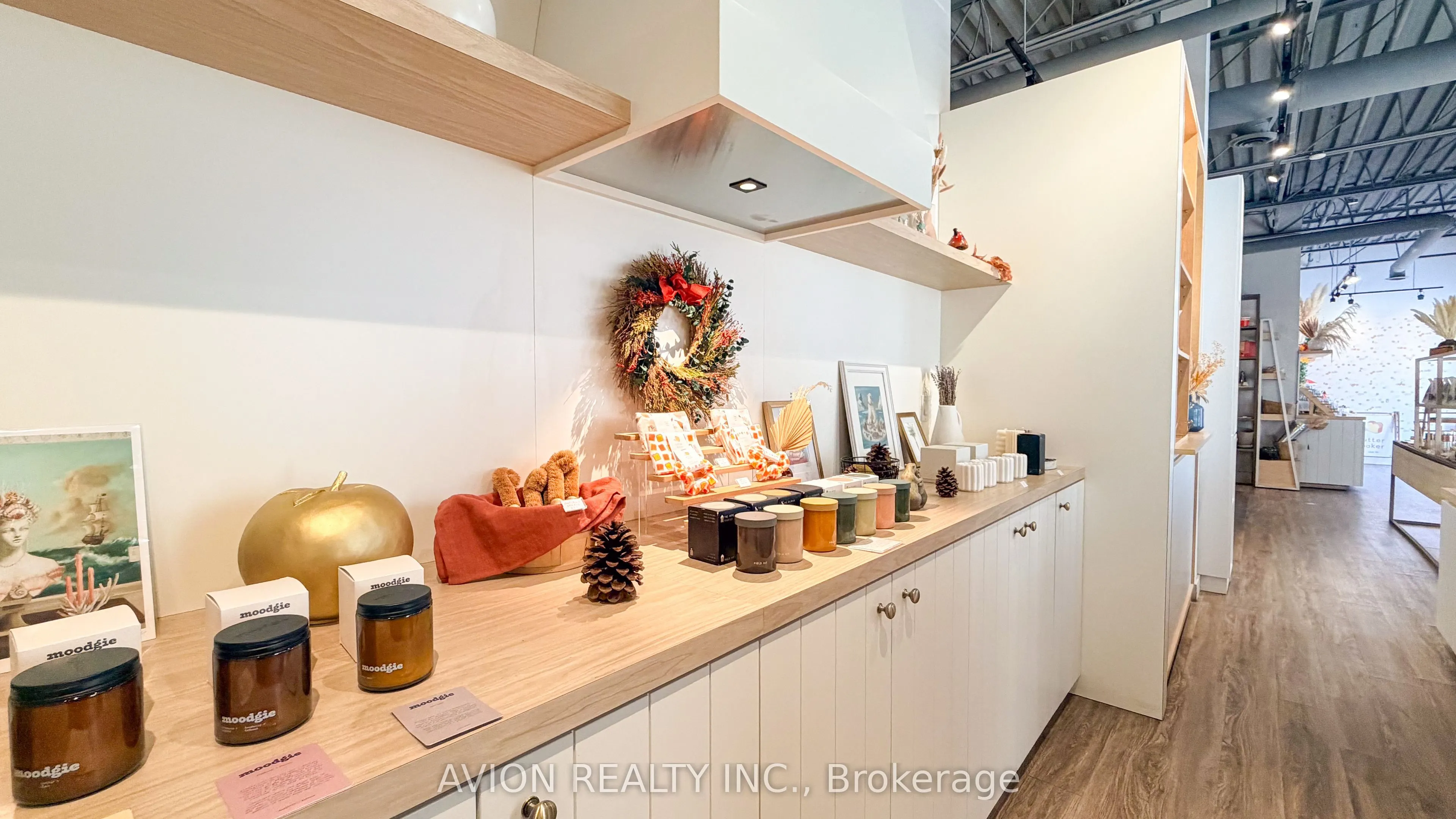 140 AMBER Street #10