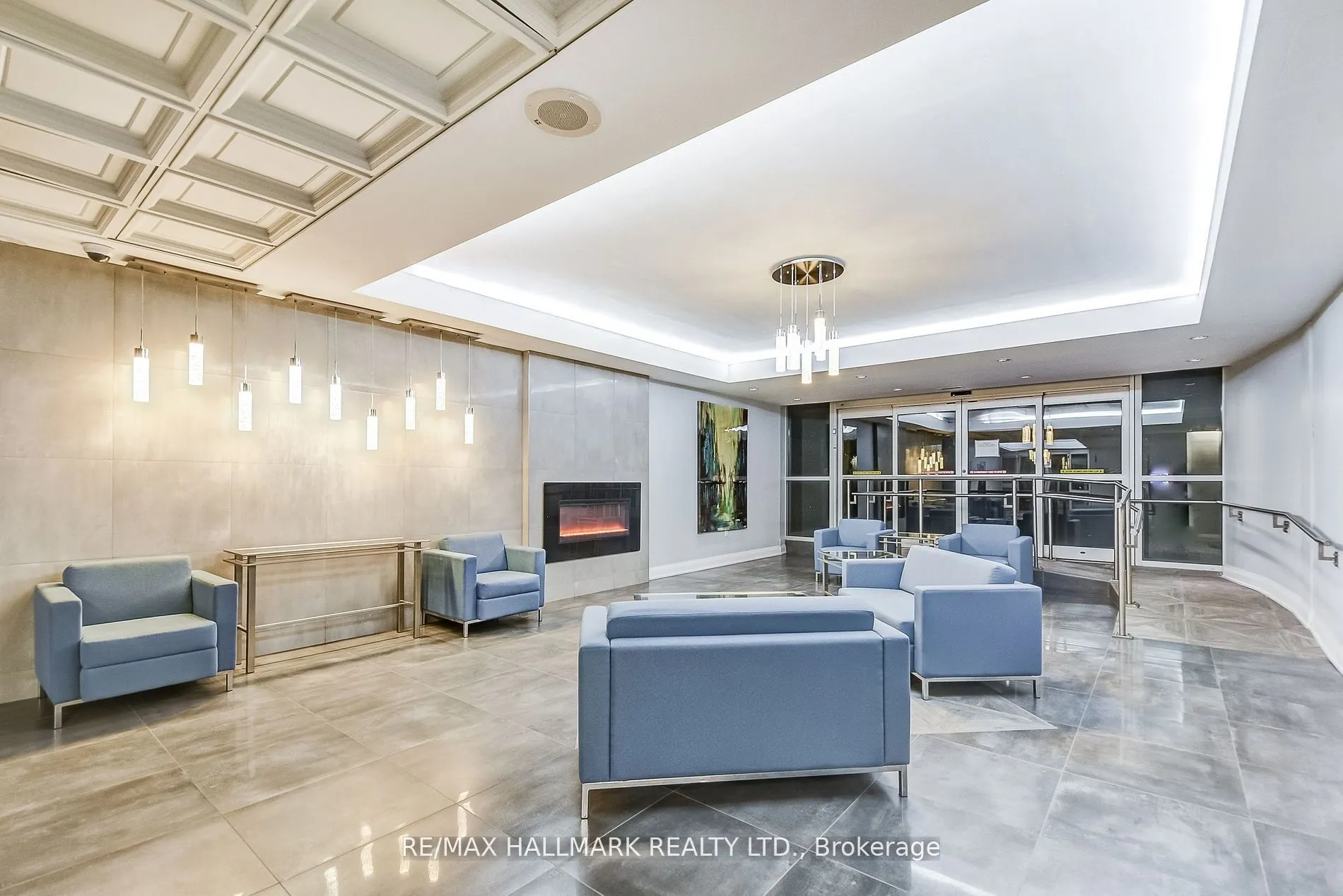 20 Harding Boulevard W #1211