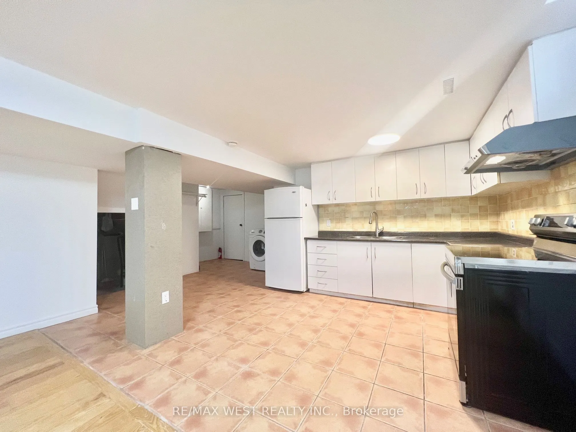 147 Woodhall Road #Bsmt