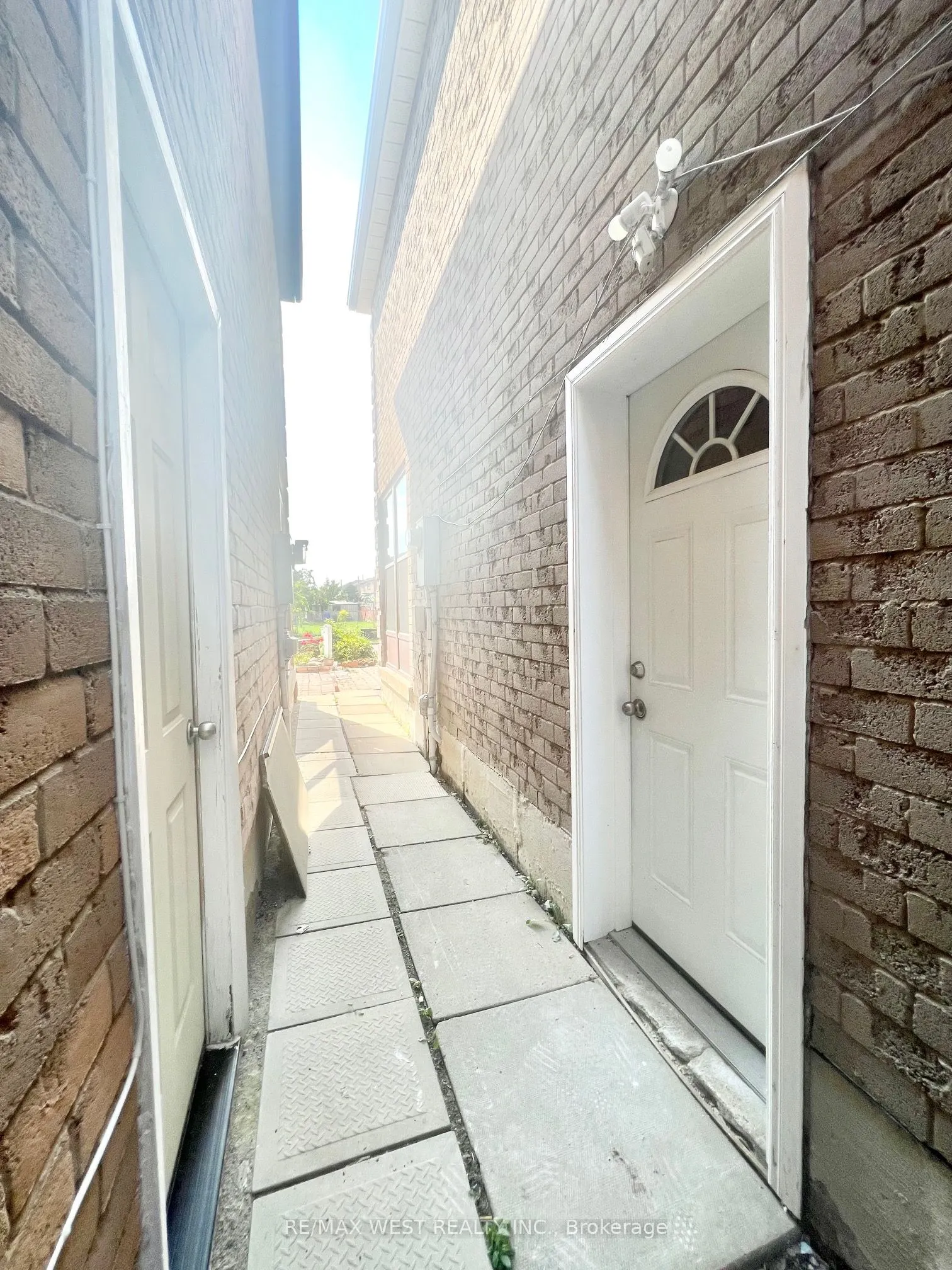 147 Woodhall Road #Bsmt
