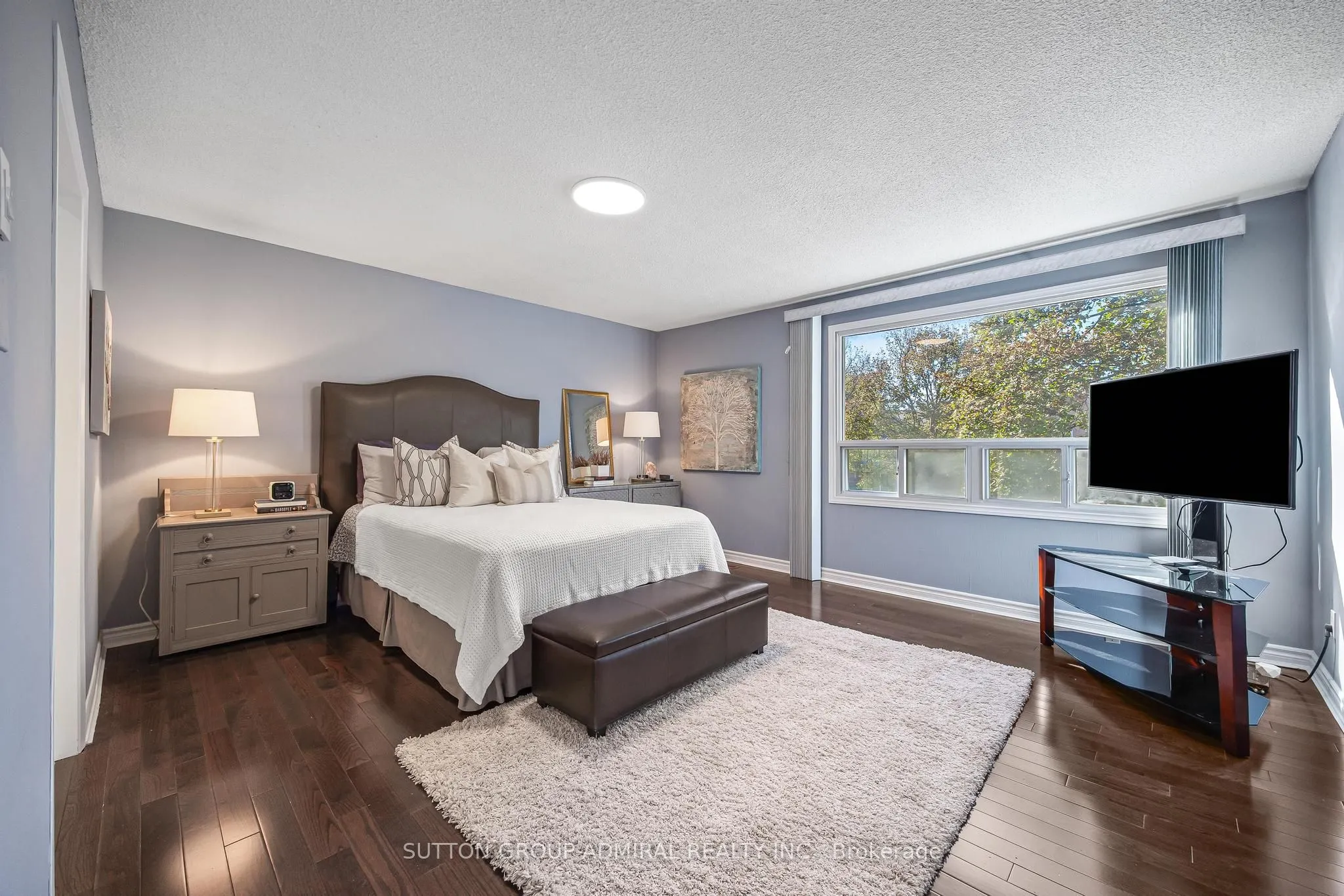 49 Hetherington Crescent
