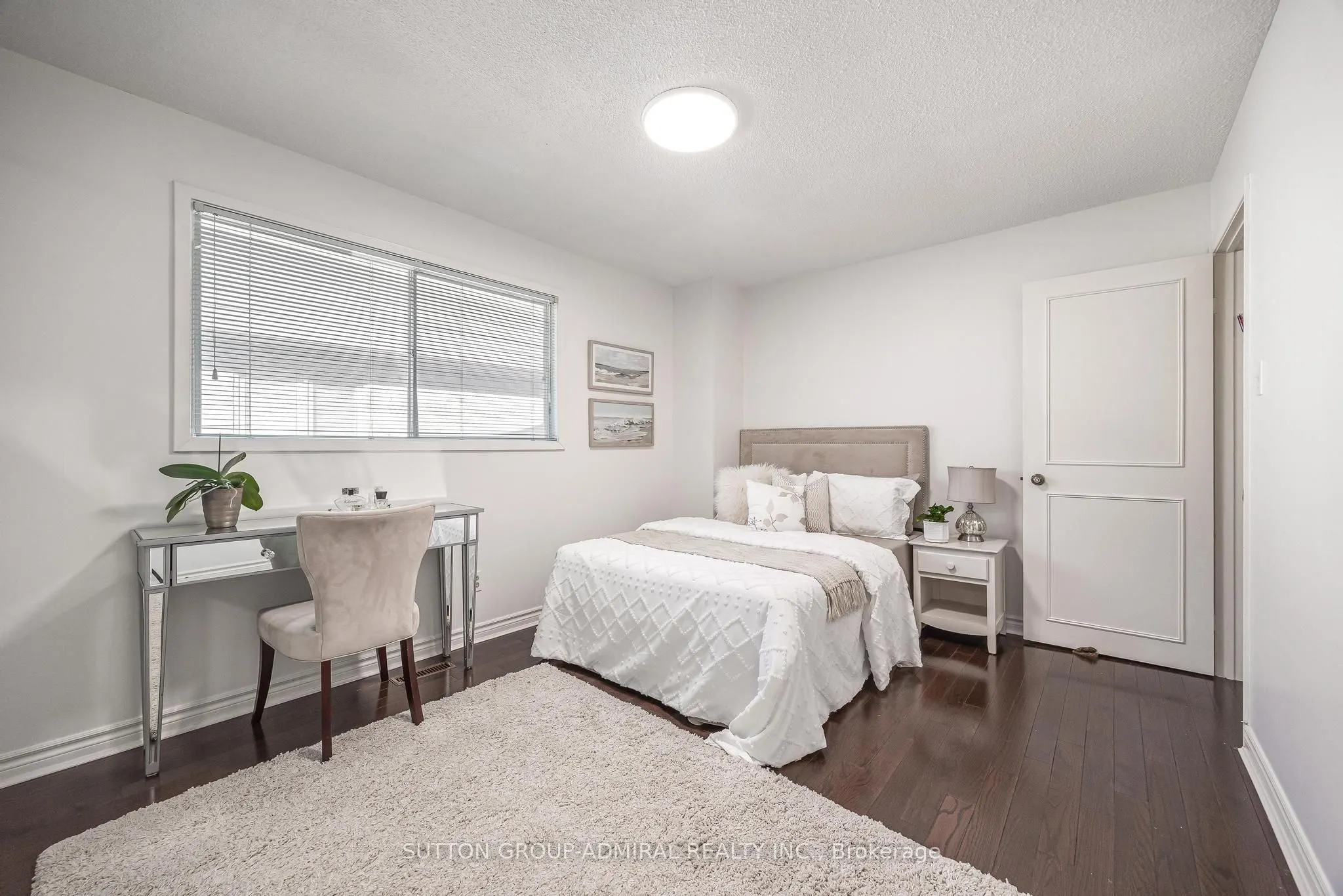 49 Hetherington Crescent