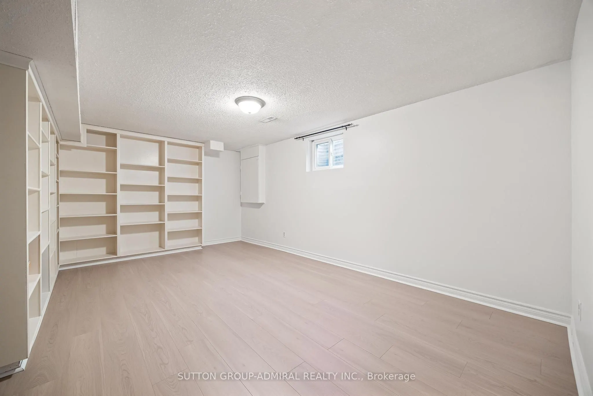 49 Hetherington Crescent