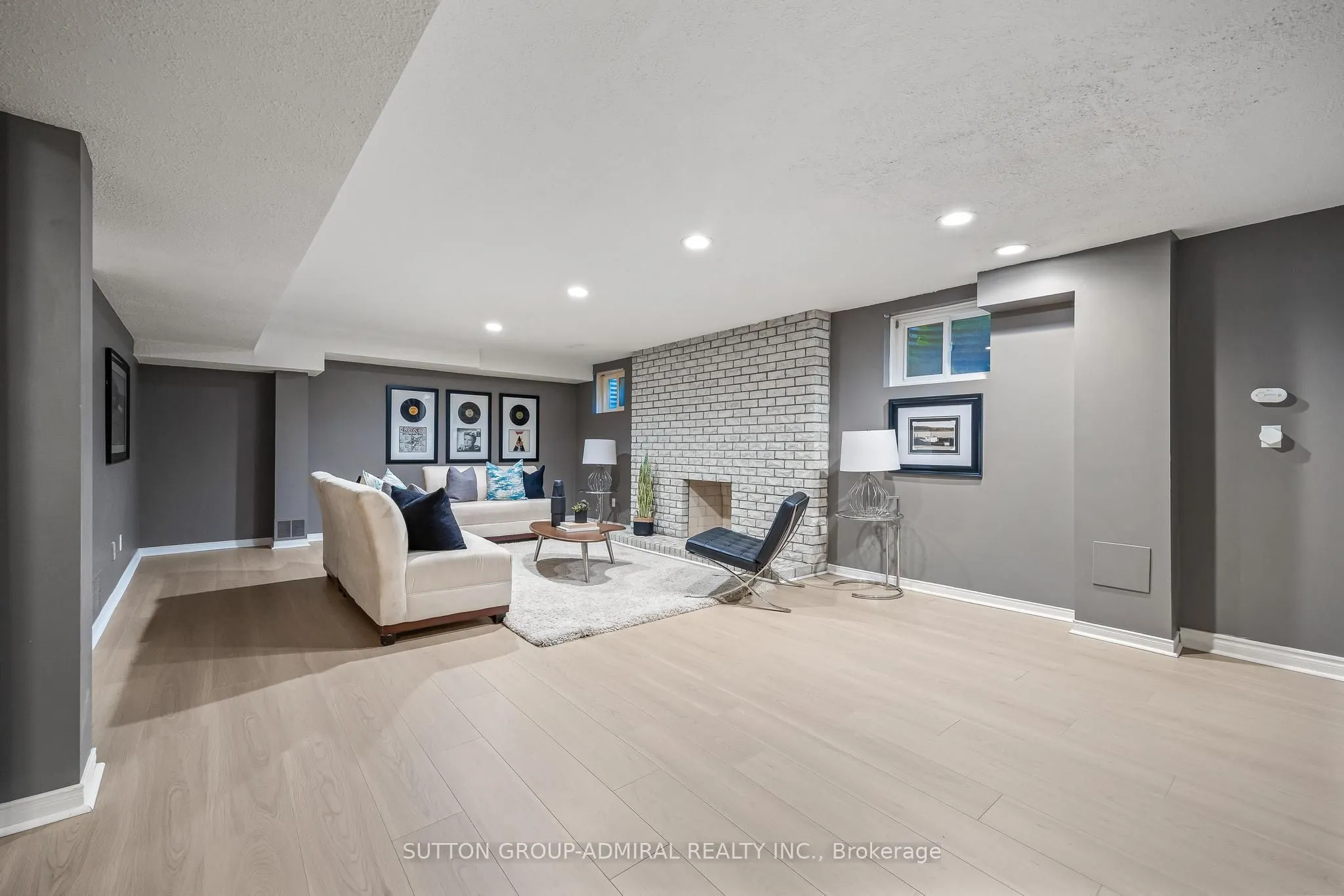 49 Hetherington Crescent