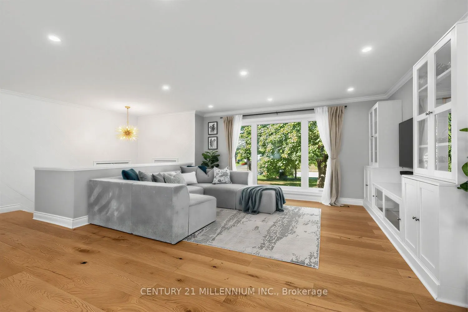 35 Cloverhill Crescent