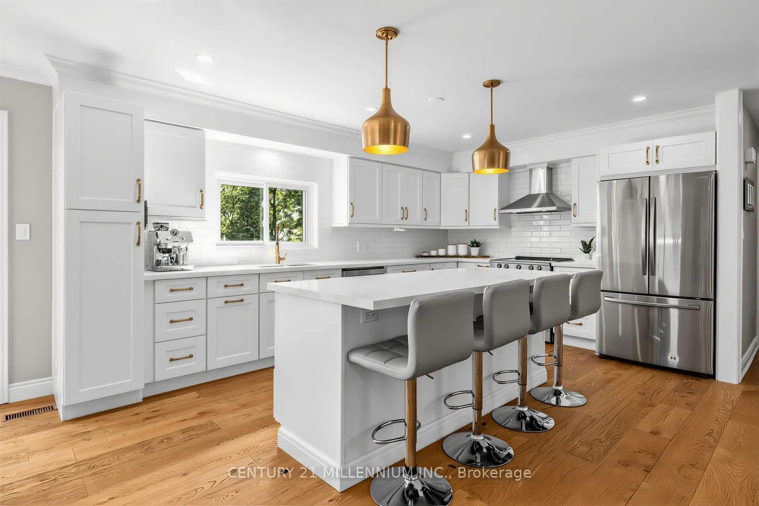 35 Cloverhill Crescent