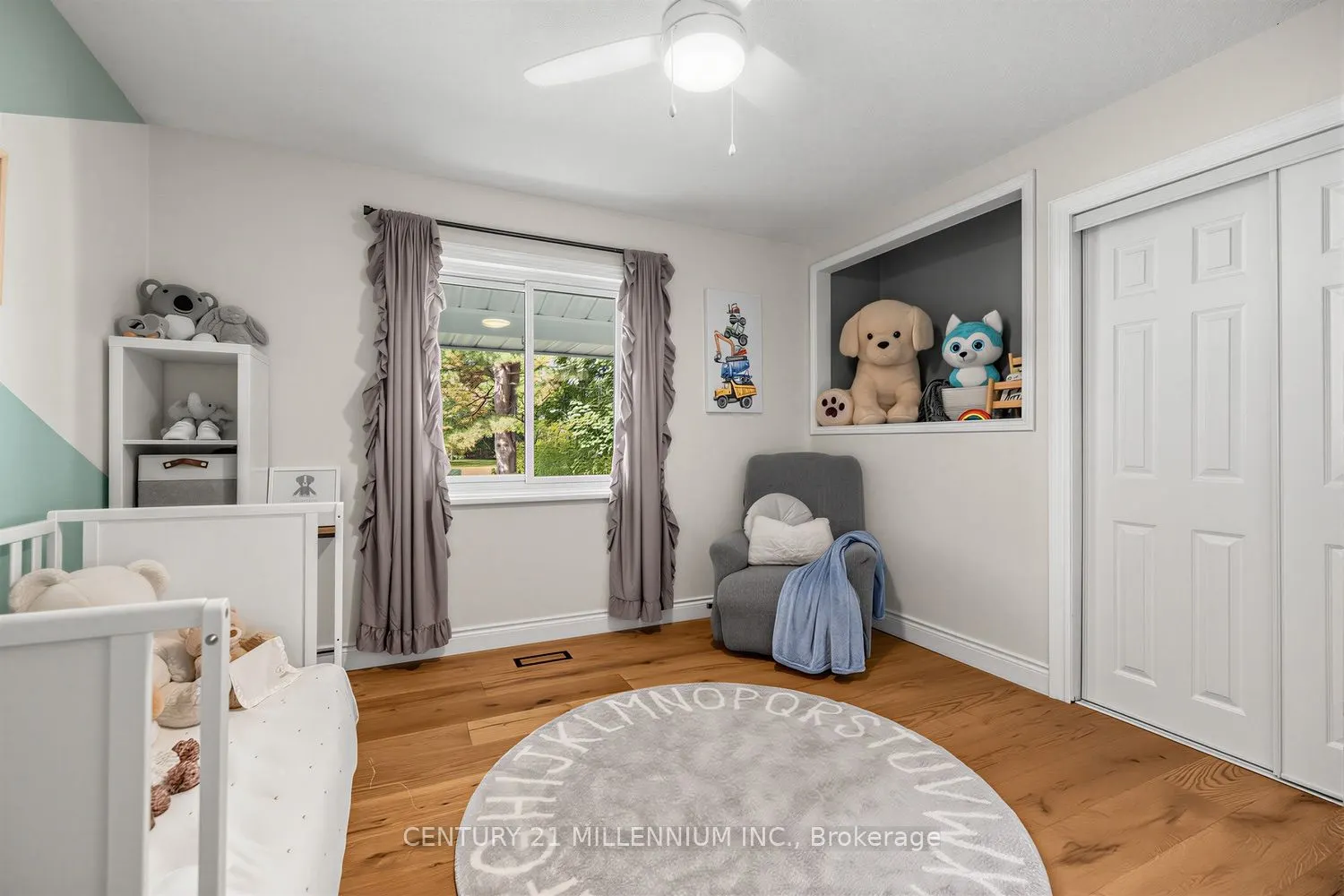 35 Cloverhill Crescent