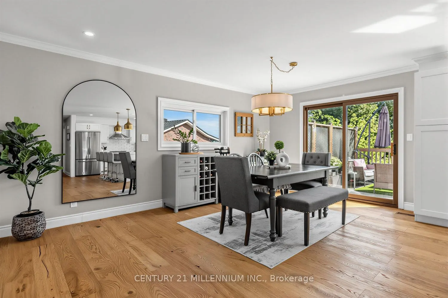 35 Cloverhill Crescent