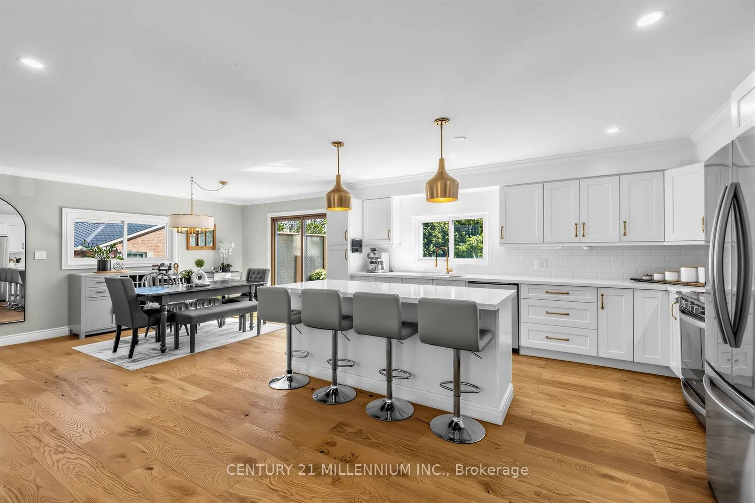 35 Cloverhill Crescent