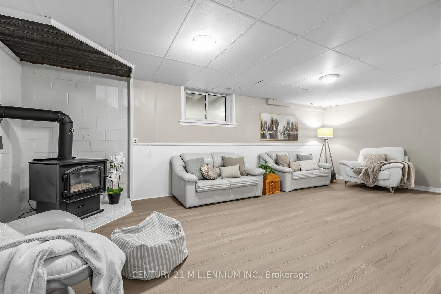 35 Cloverhill Crescent