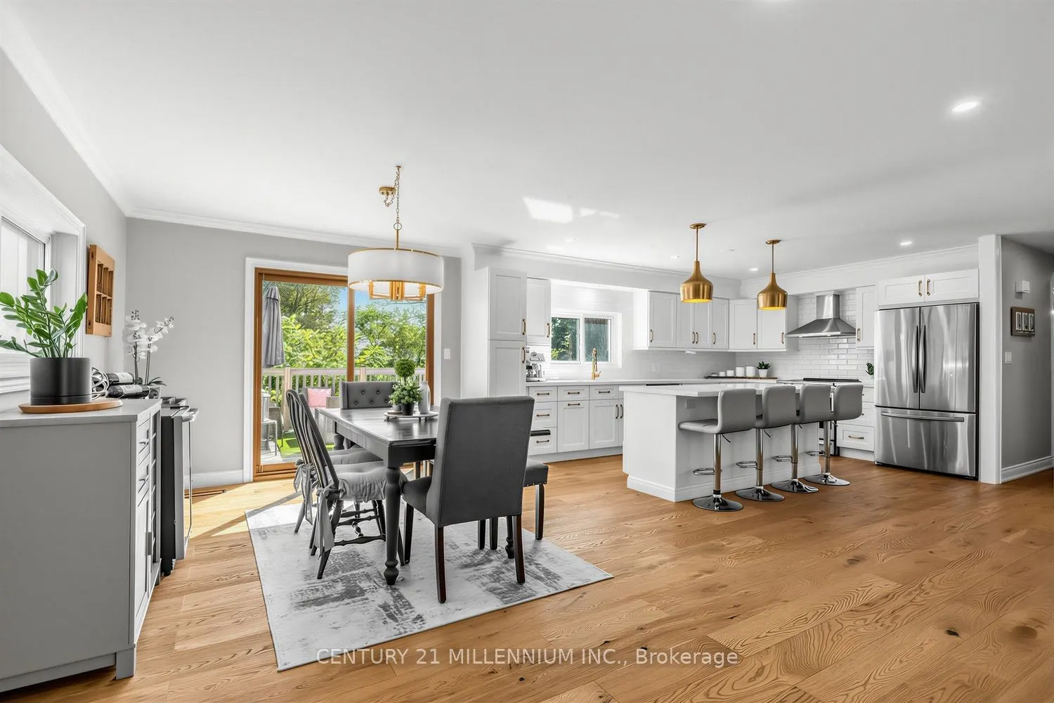 35 Cloverhill Crescent