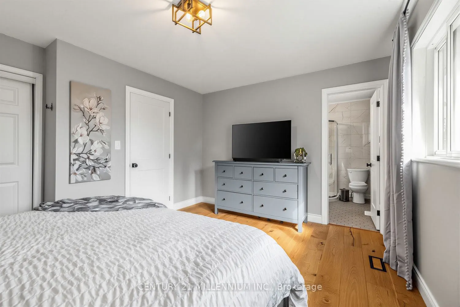 35 Cloverhill Crescent