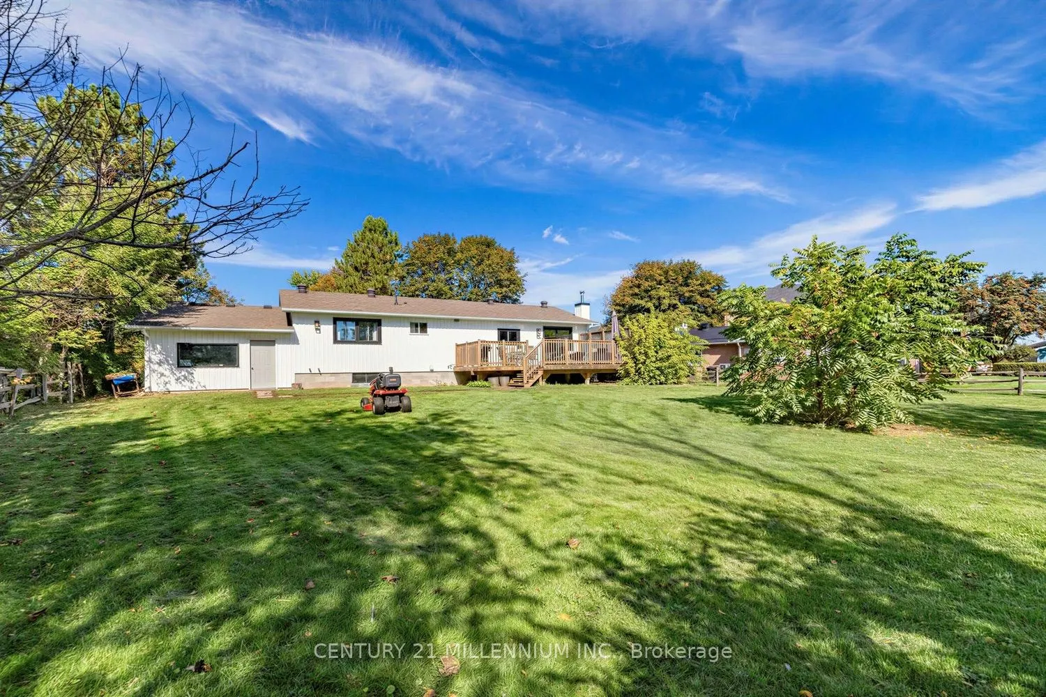35 Cloverhill Crescent
