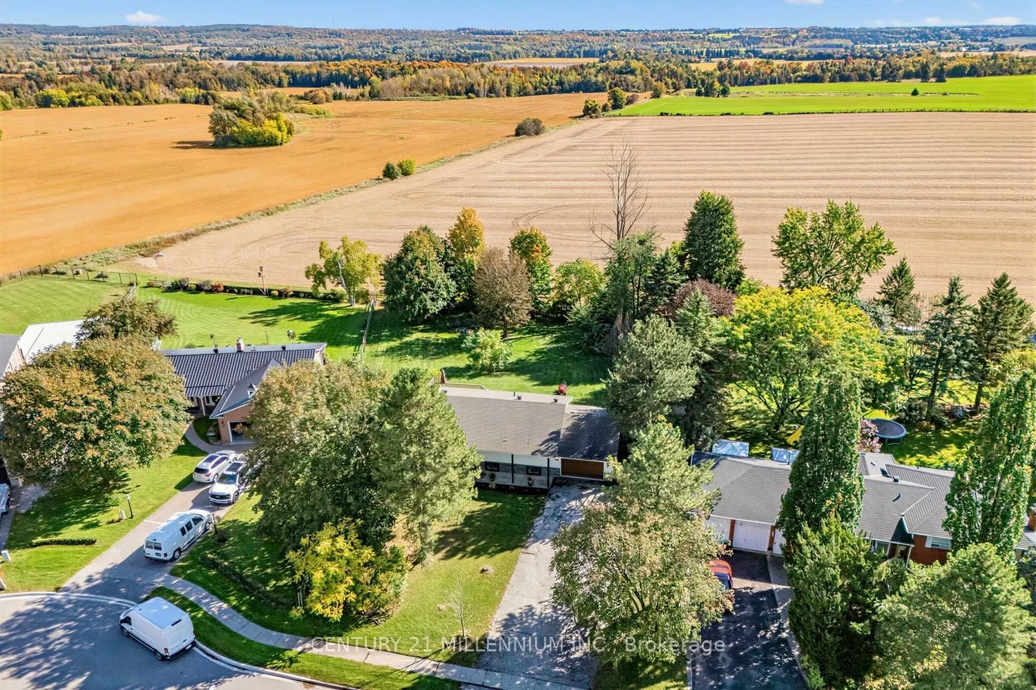 35 Cloverhill Crescent