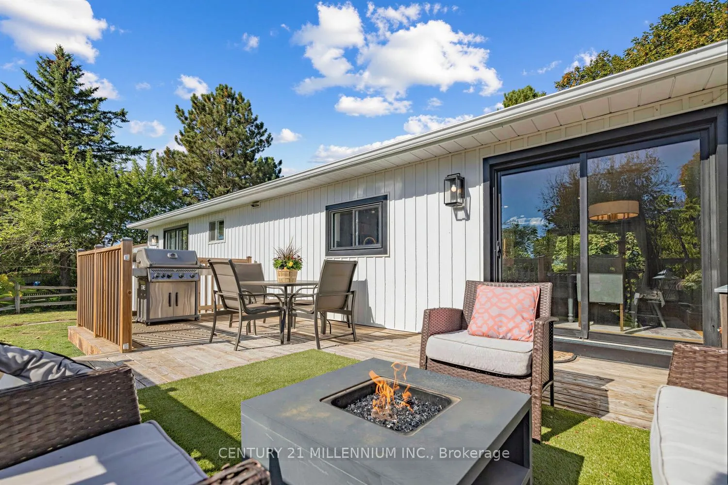 35 Cloverhill Crescent