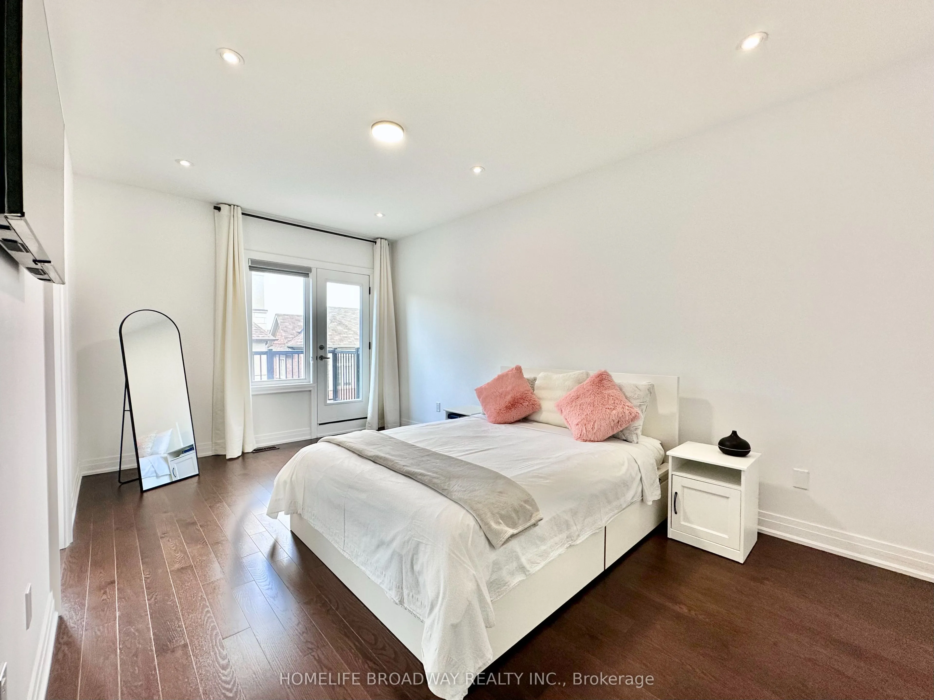 300 King Road