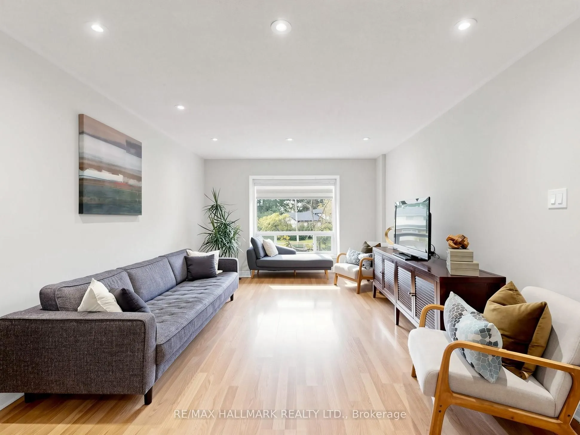 282 Royal Orchard Boulevard #13