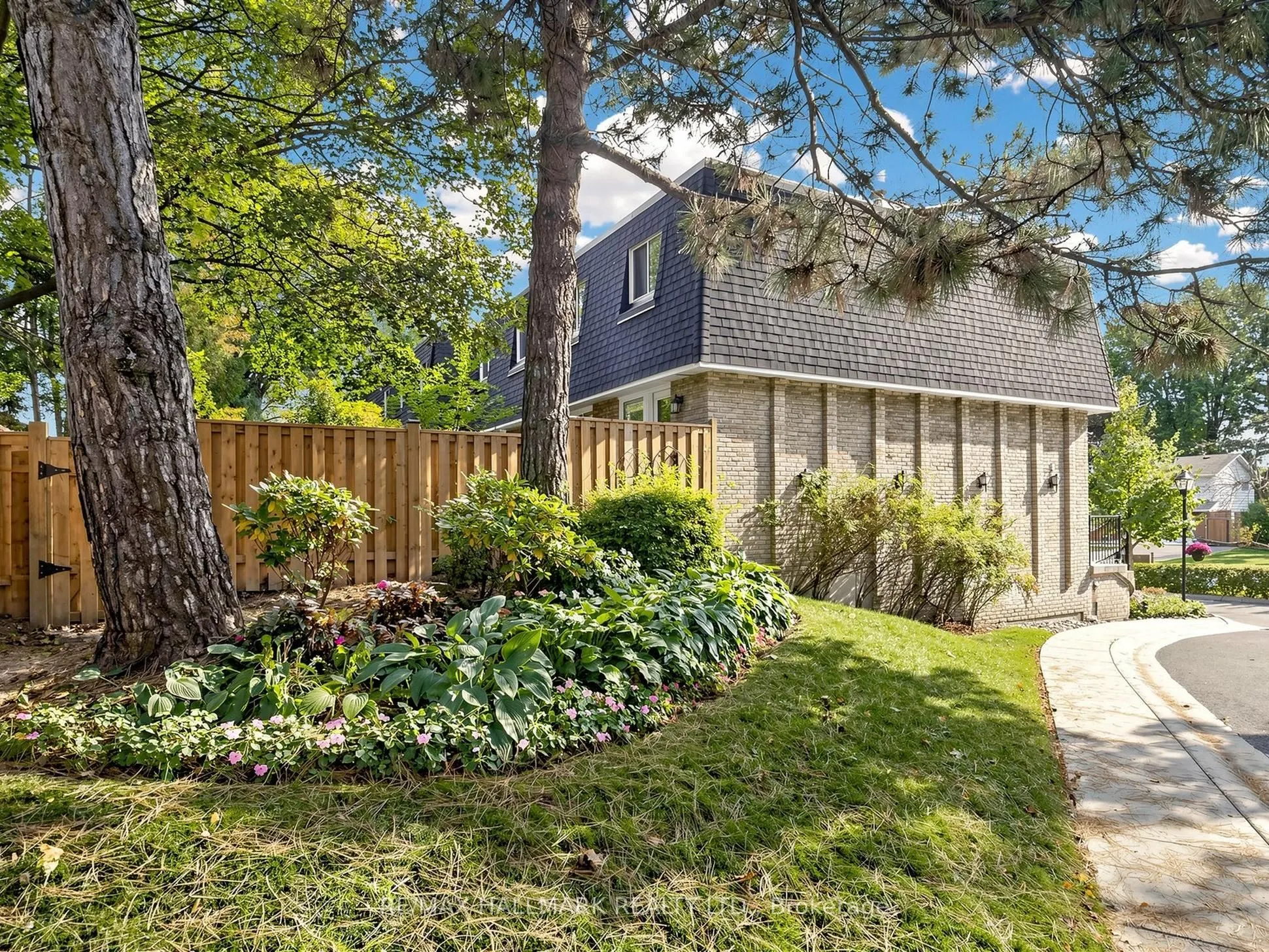 282 Royal Orchard Boulevard #13