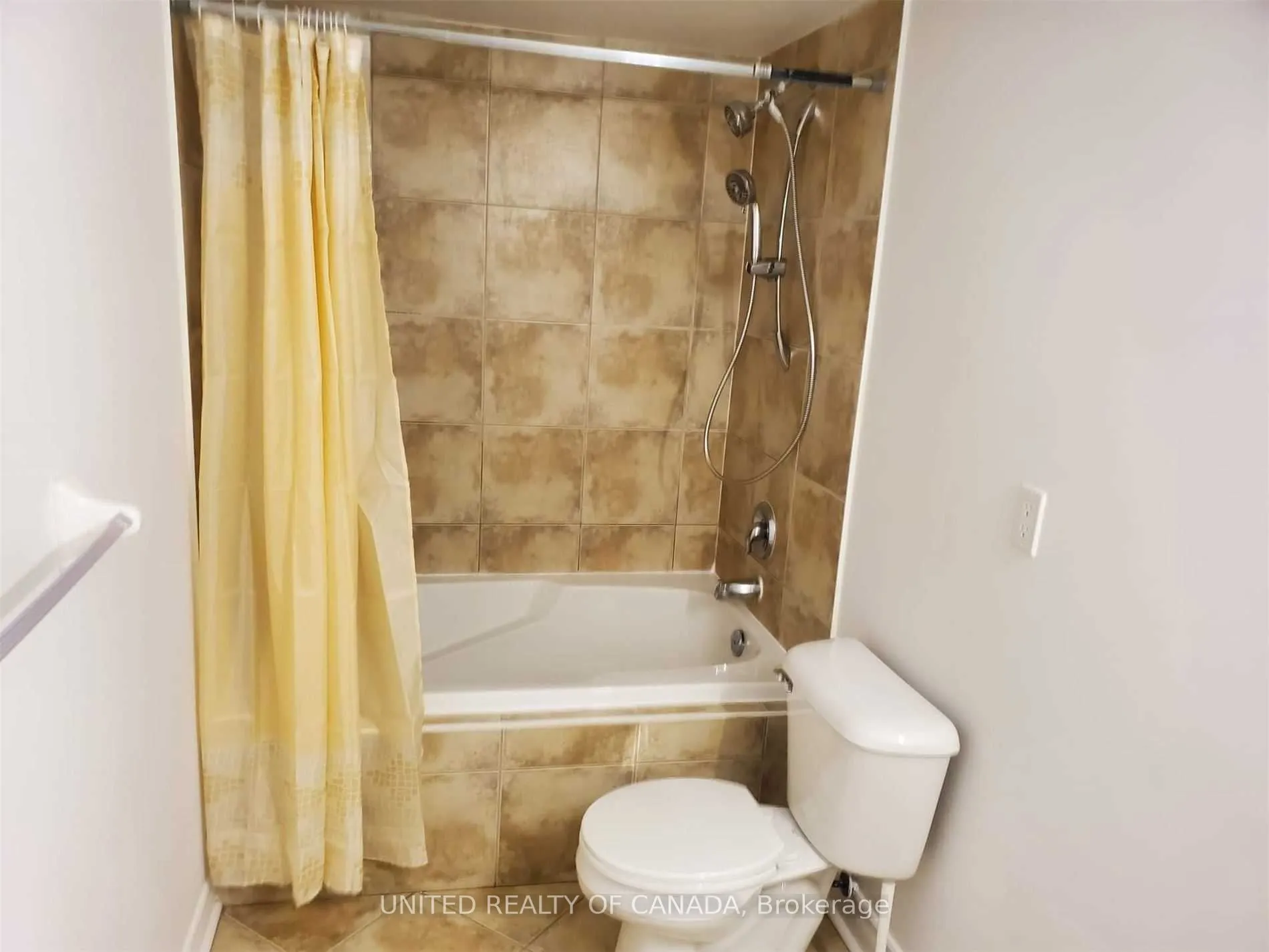 312 John Street #330