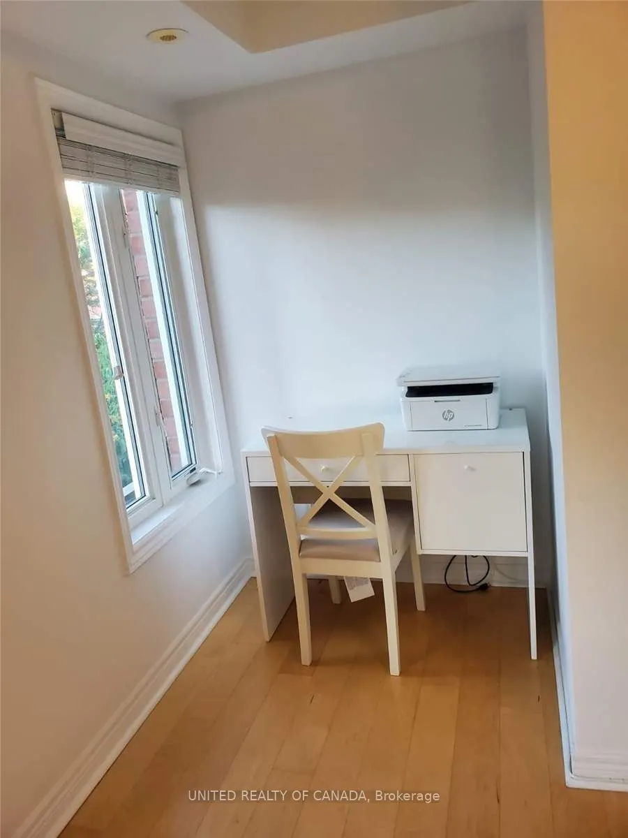 312 John Street #330