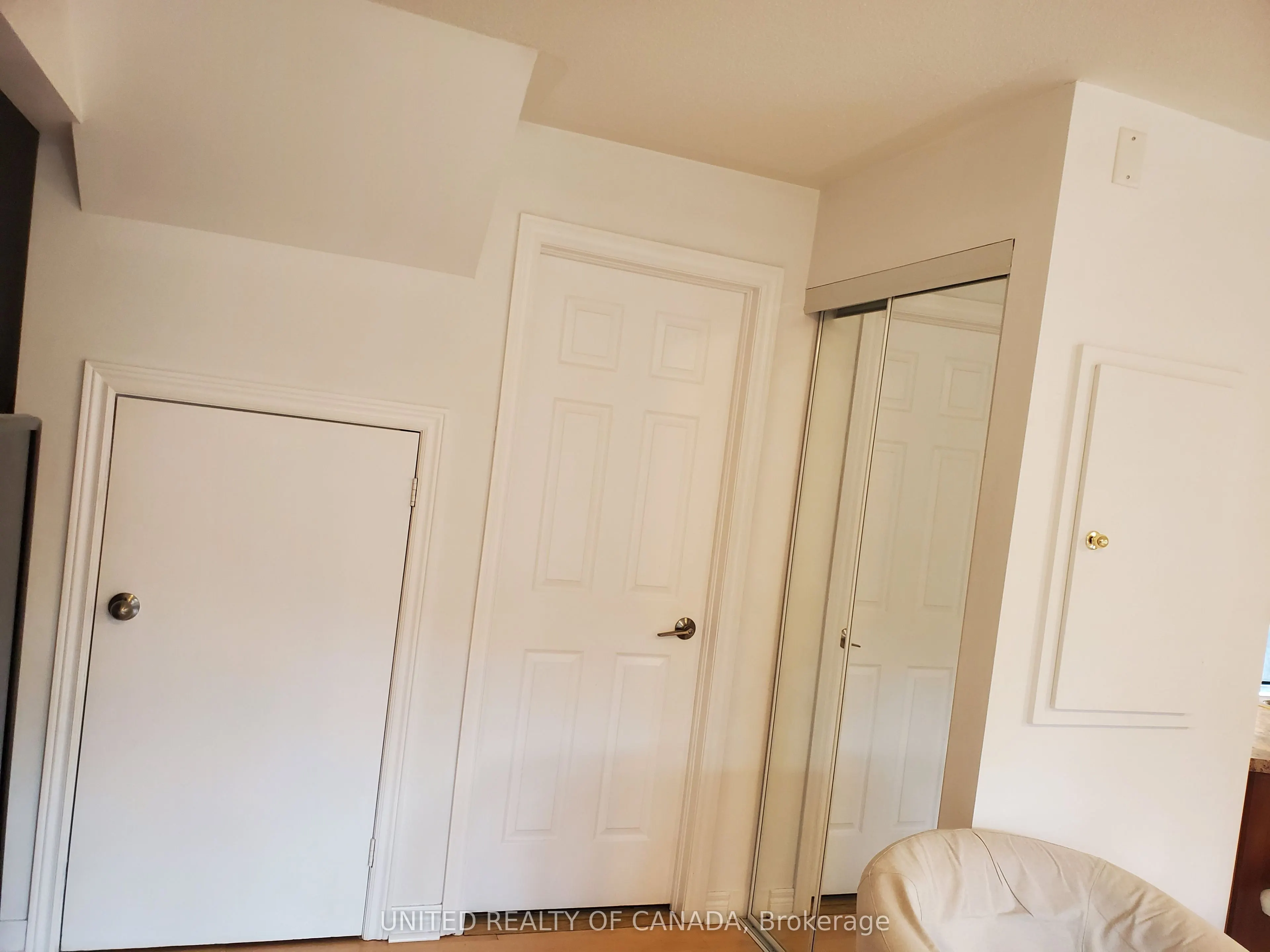 312 John Street #330