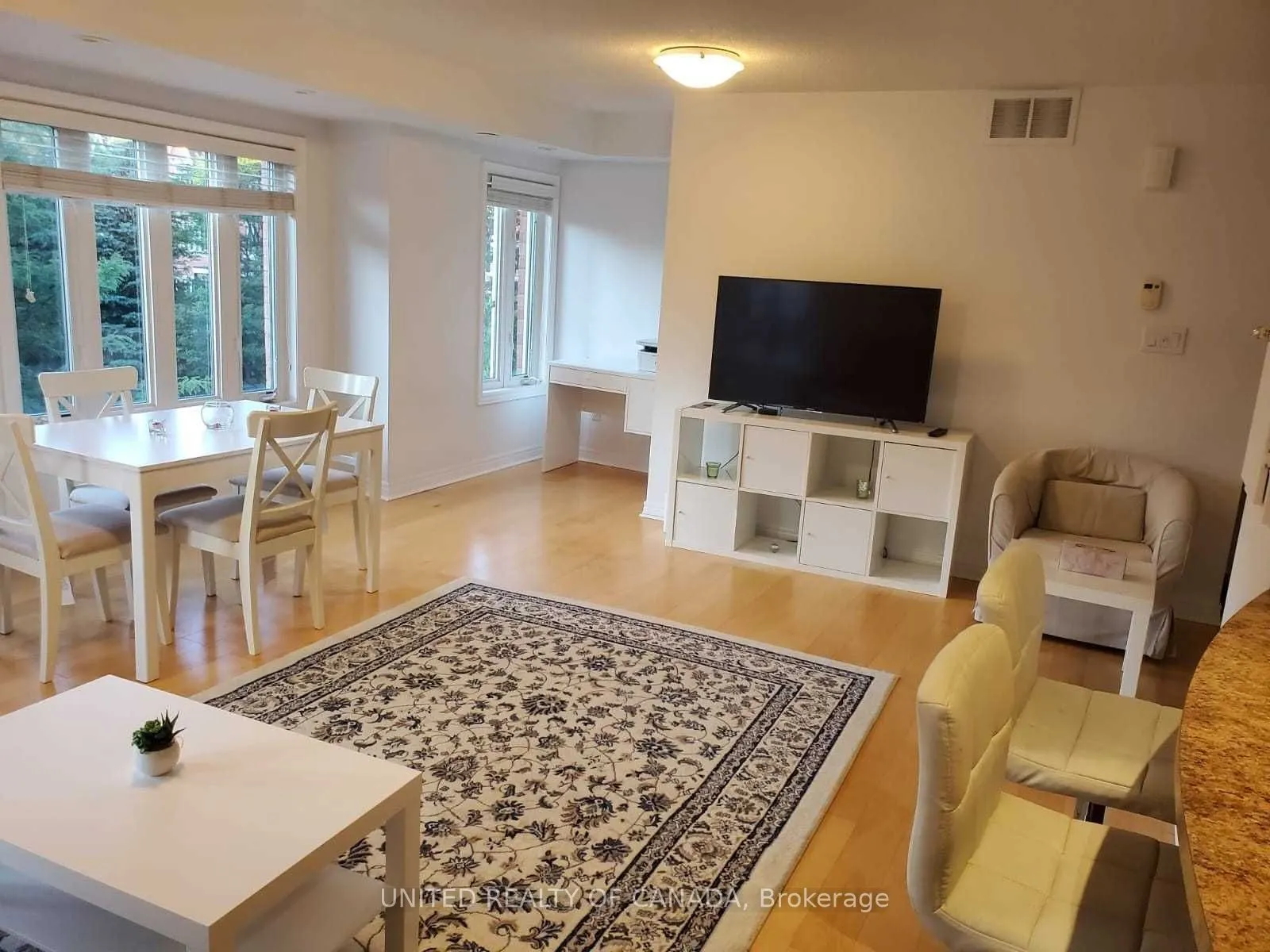 312 John Street #330