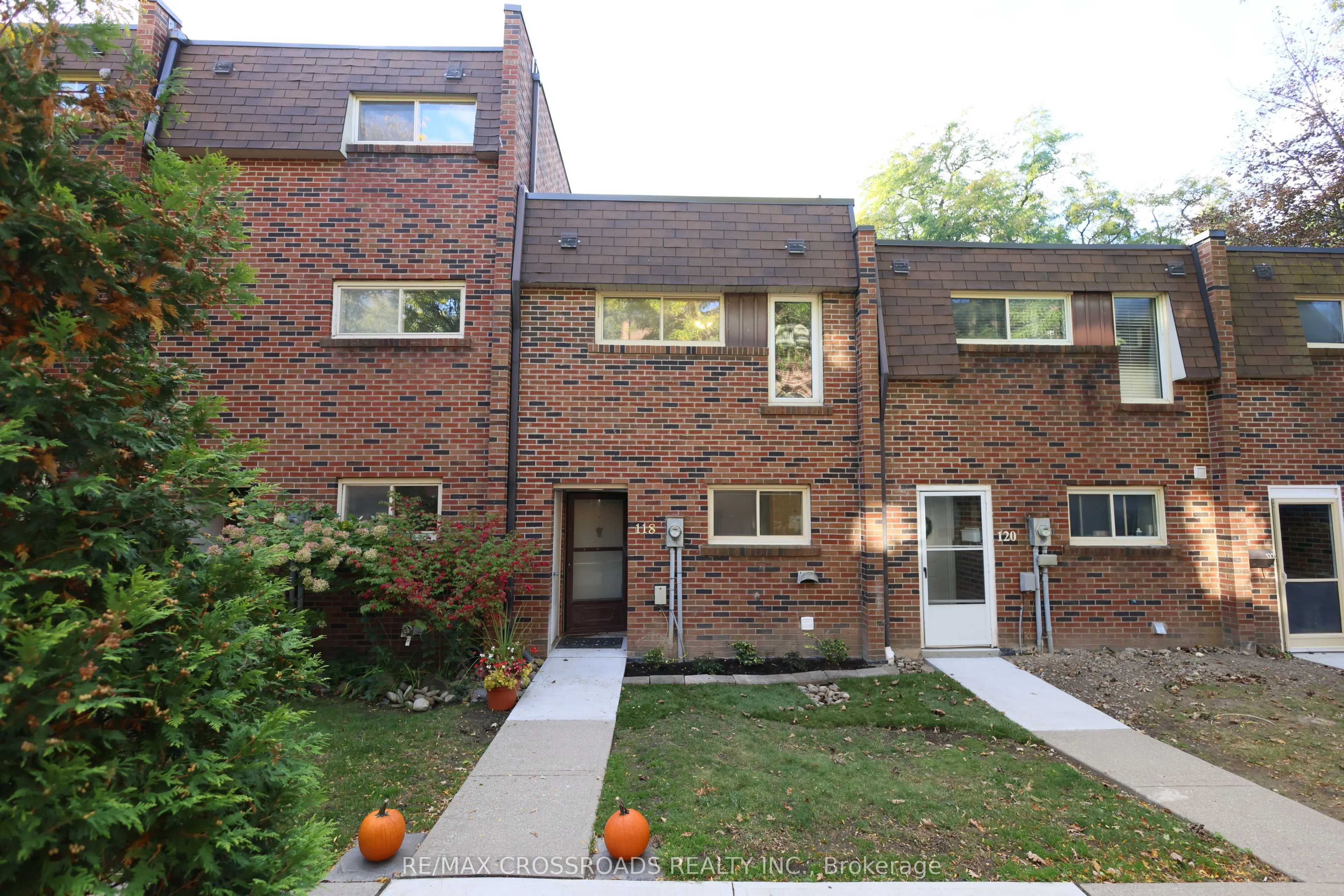 118 Wales Avenue #118