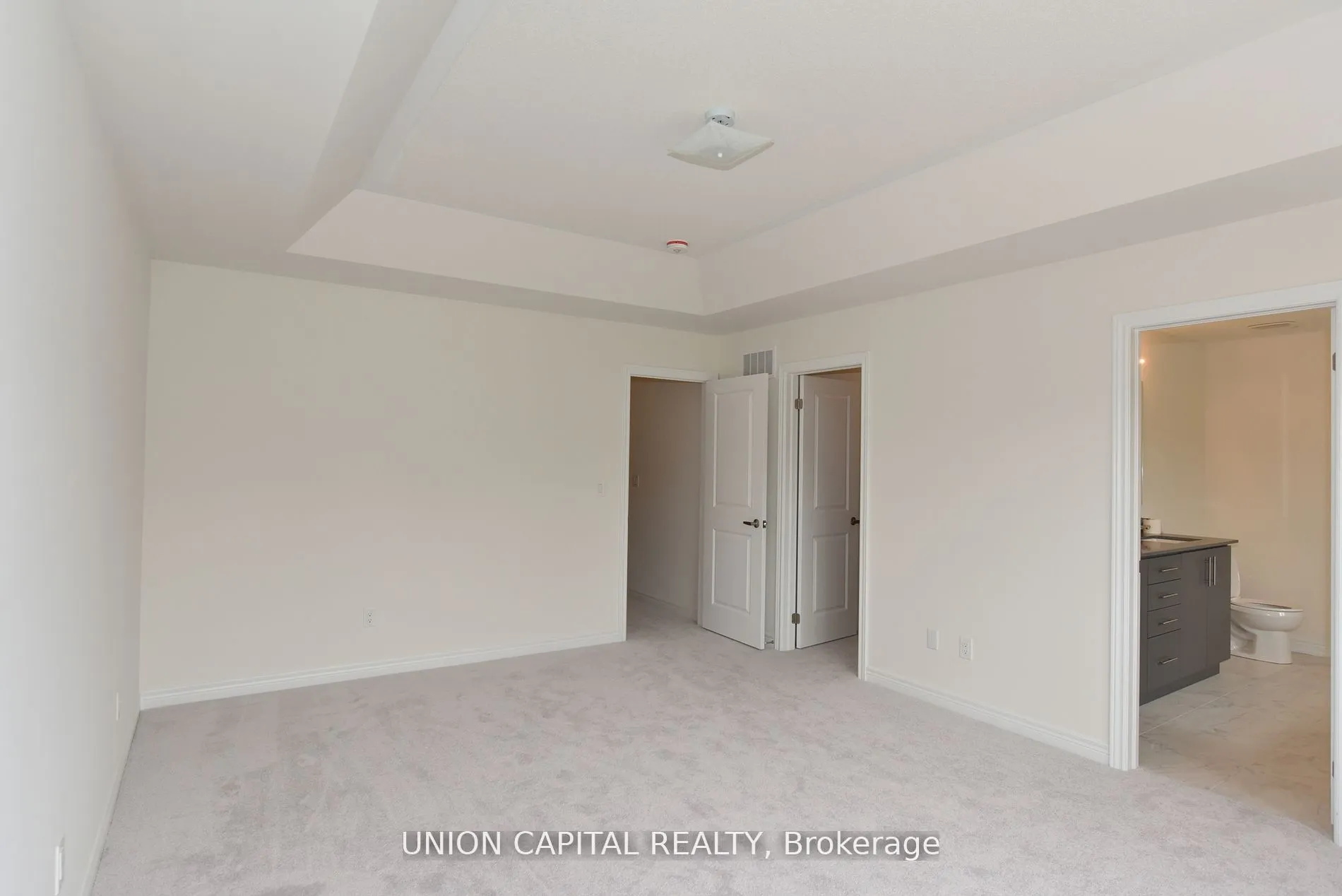 1378 Davis Loop N