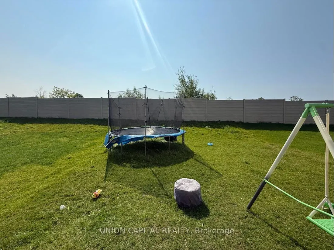 1378 Davis Loop N