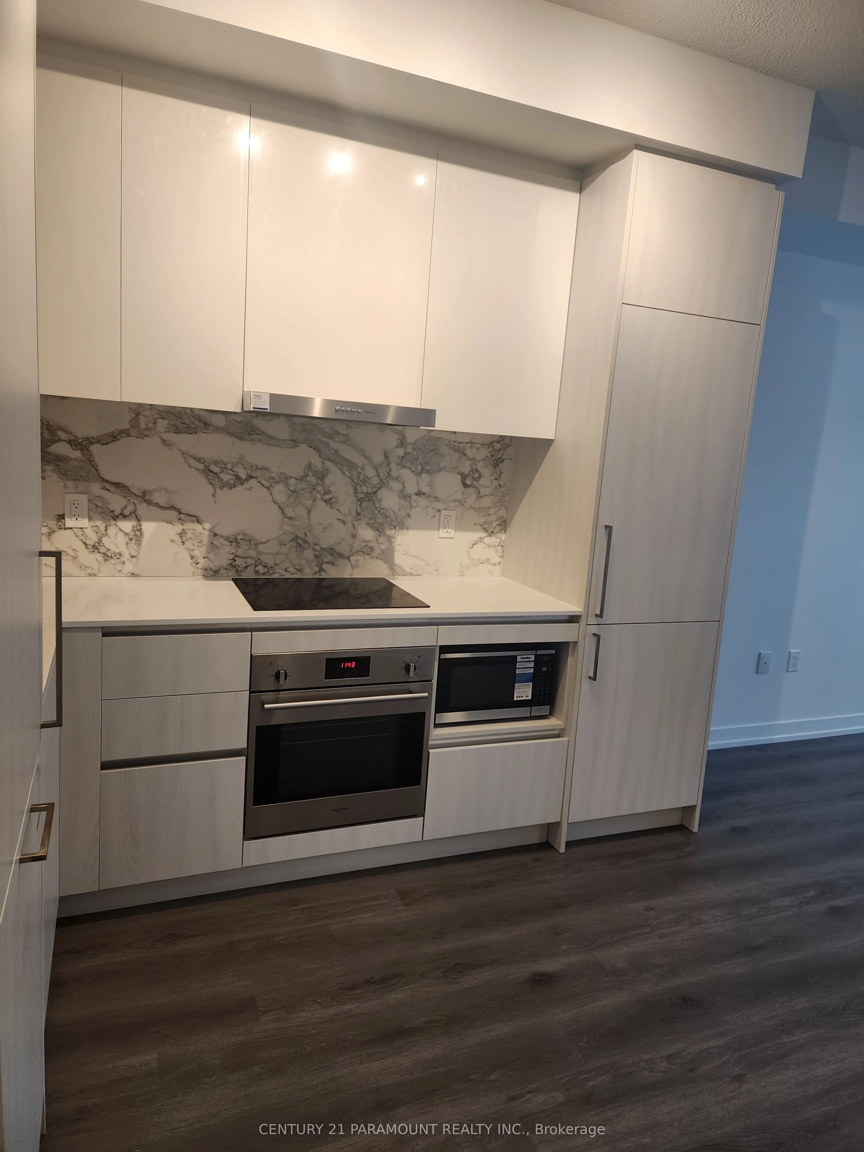 225 Commerce Street #4301