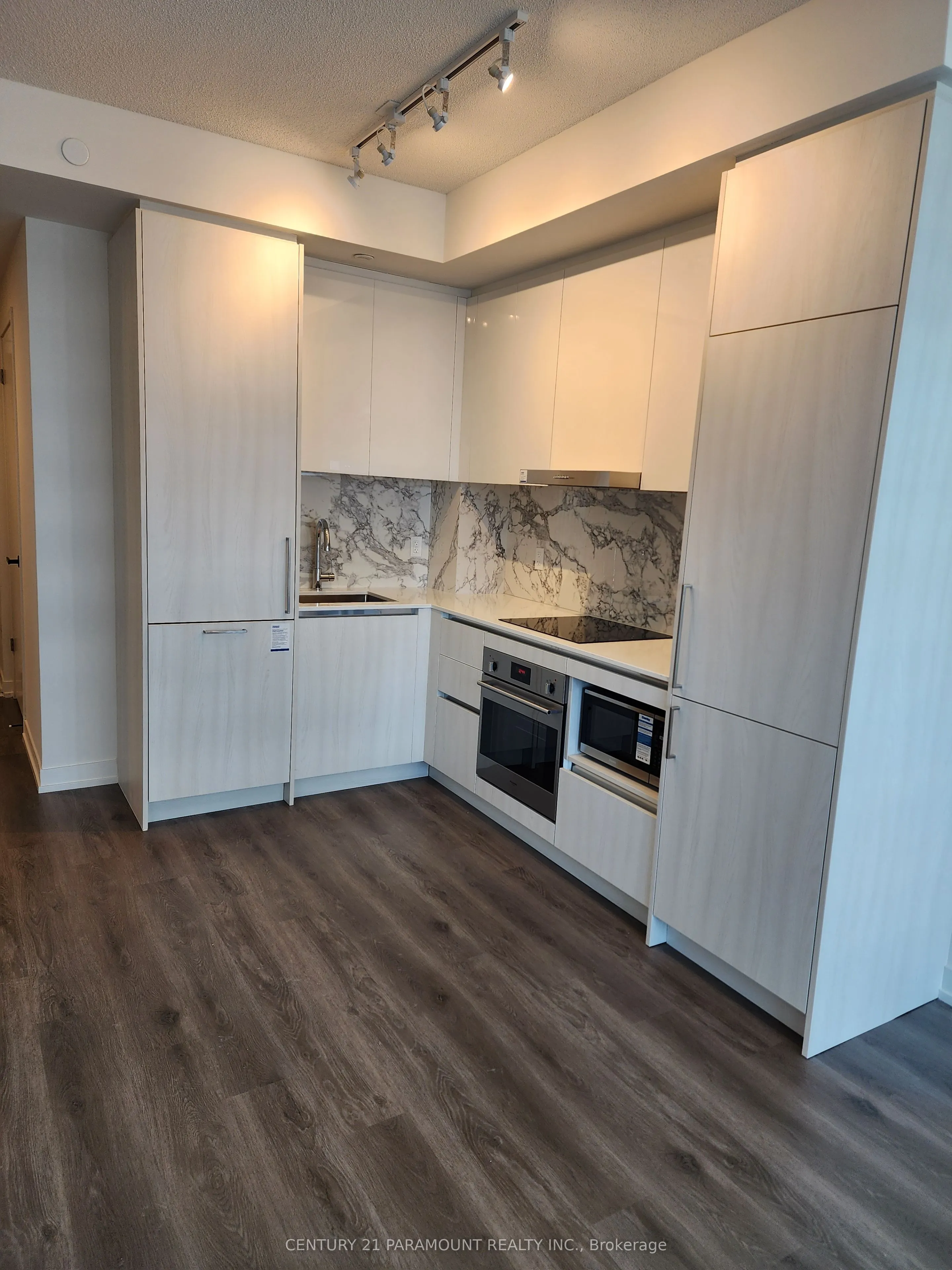 225 Commerce Street #4301