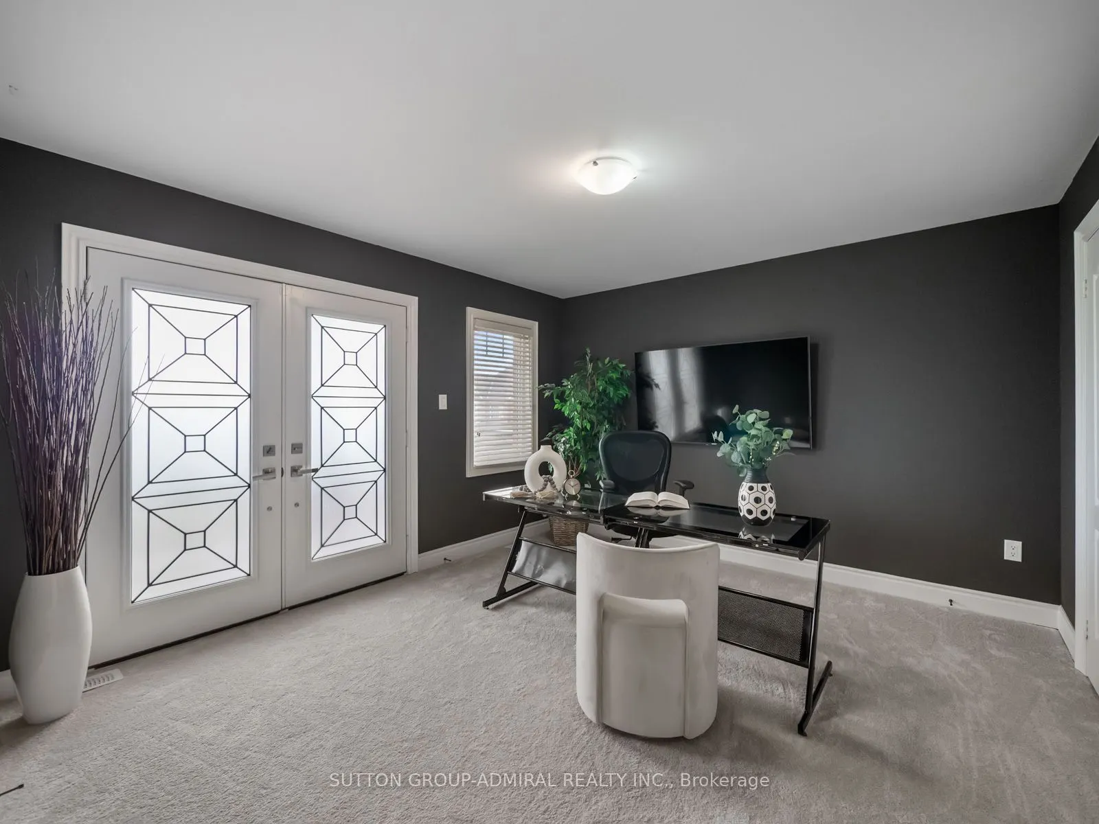 187 John Davis Gate
