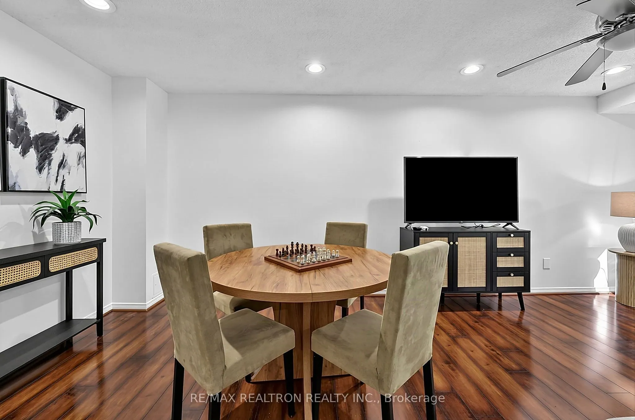 137 Riverview Road #17