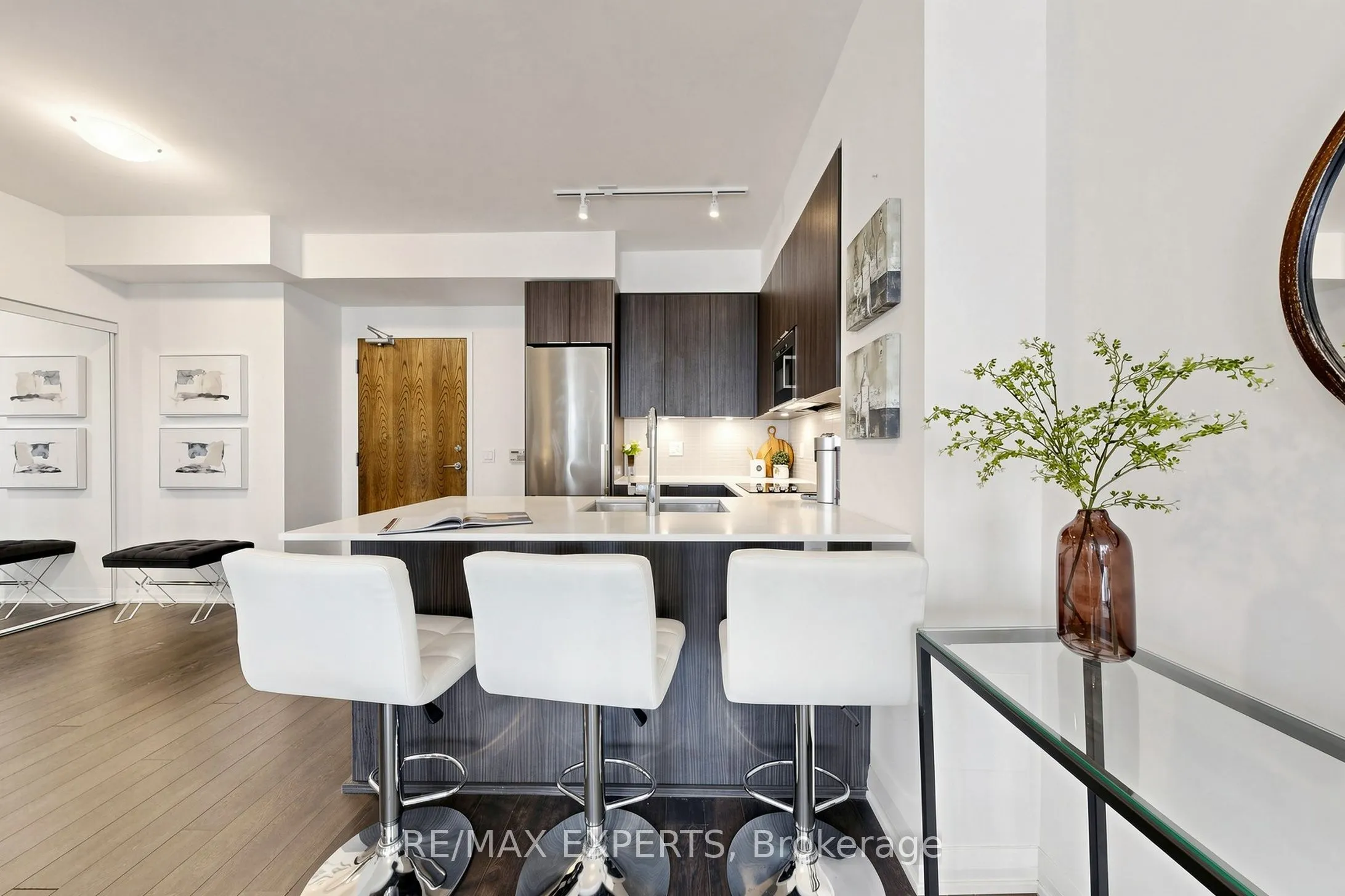 99 Eagle Rock Way #302