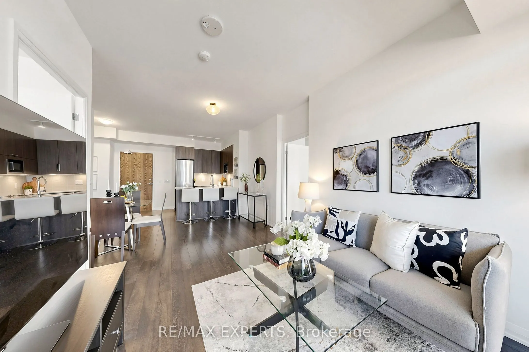 99 Eagle Rock Way #302