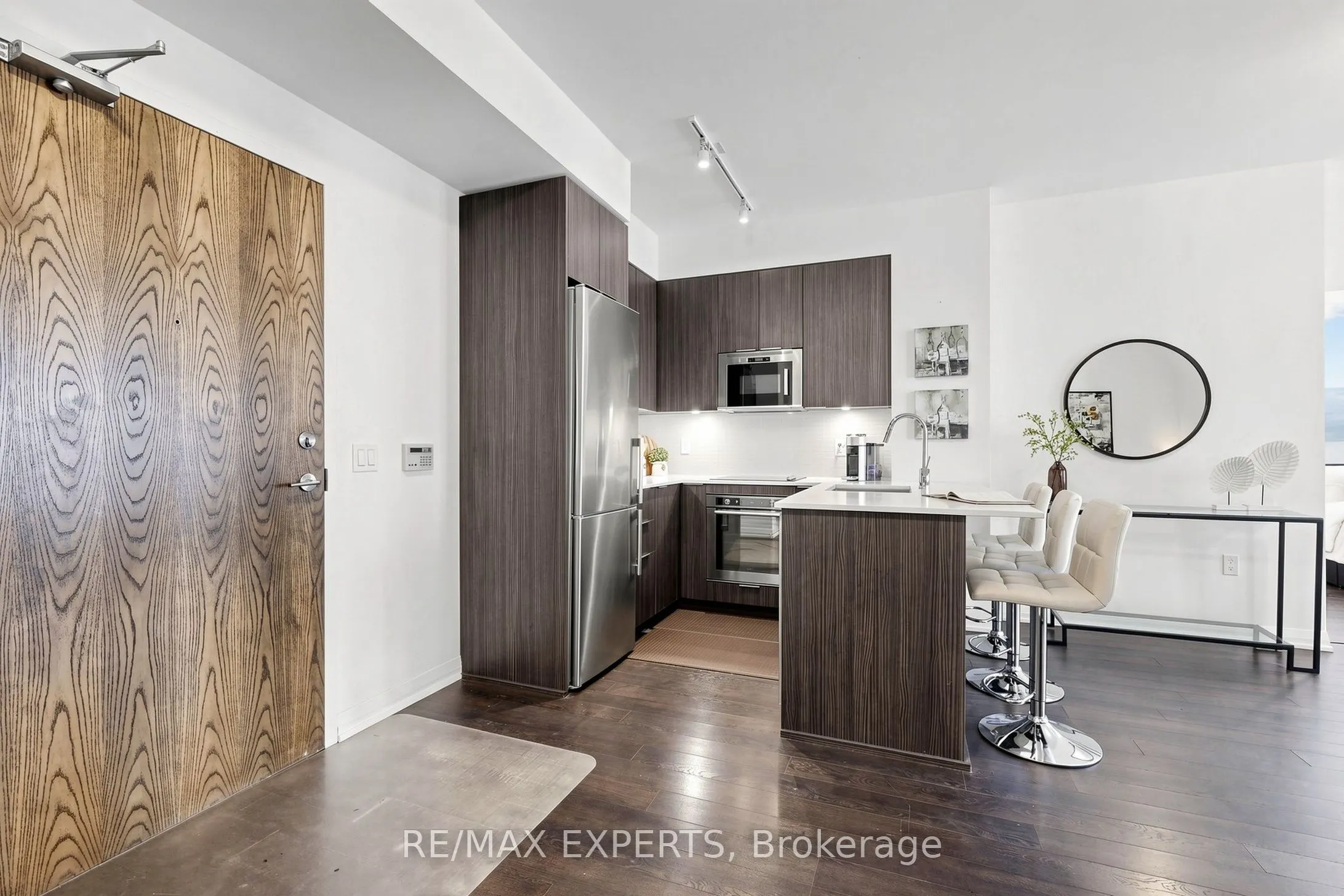 99 Eagle Rock Way #302