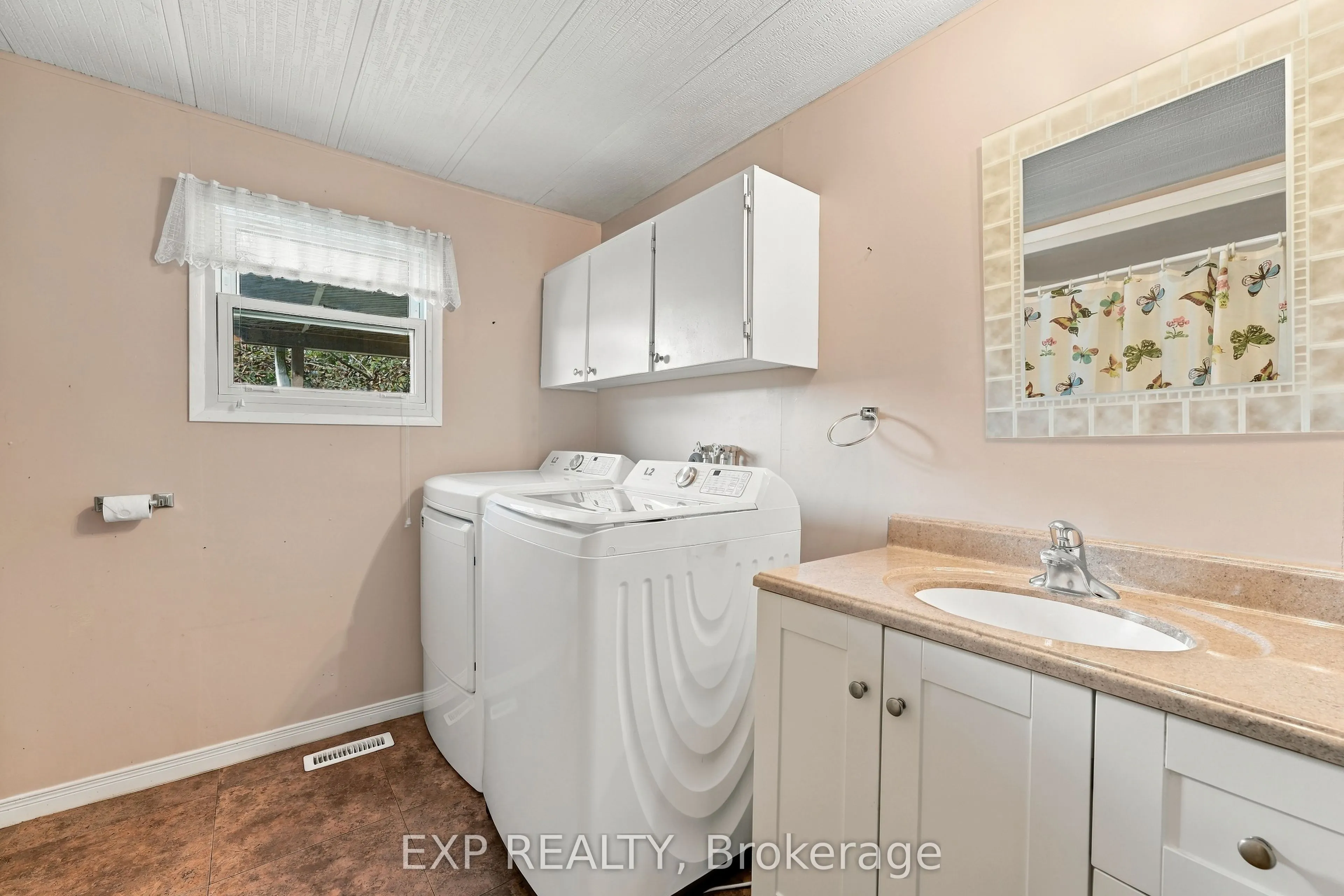 139 Roxanna Drive