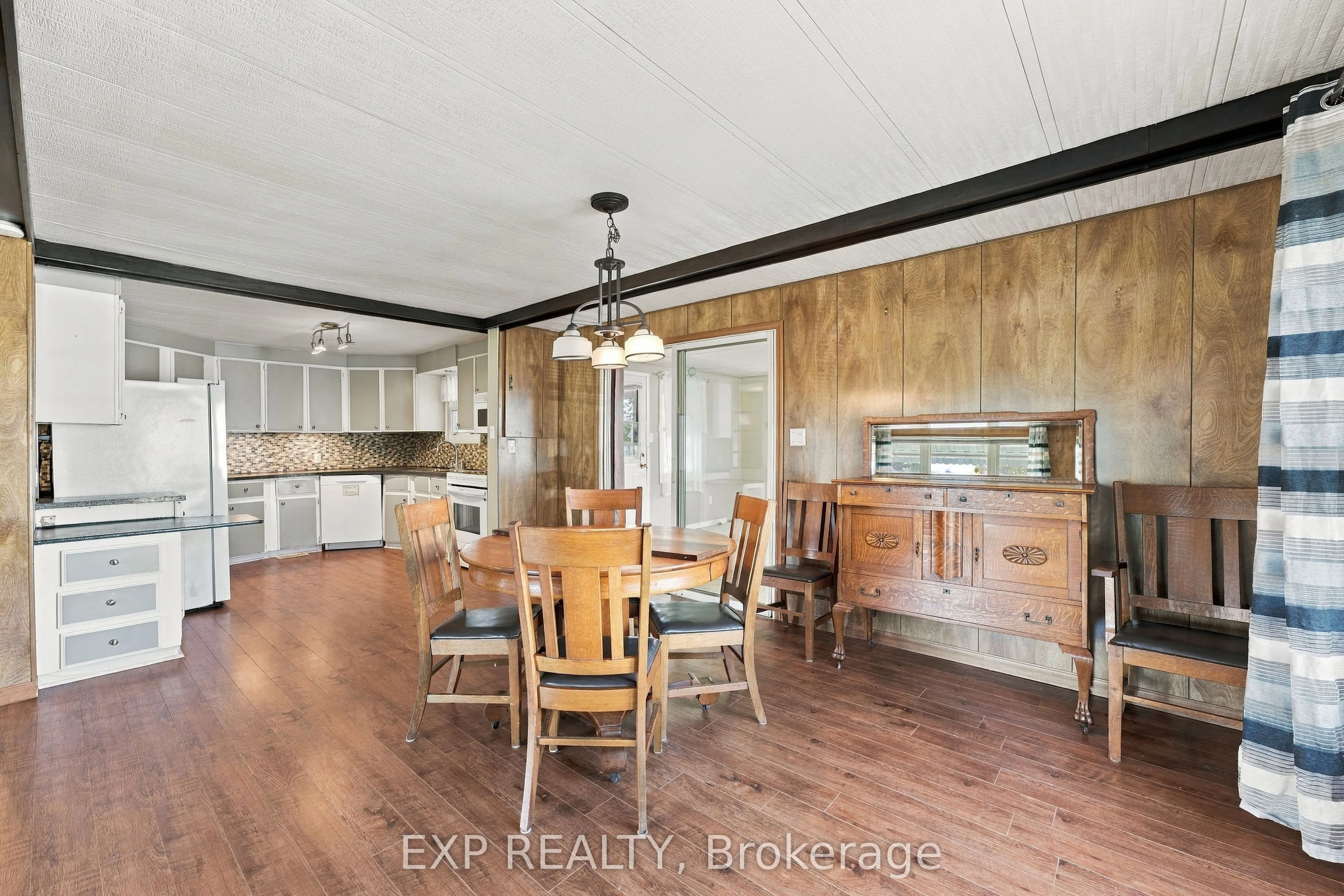 139 Roxanna Drive