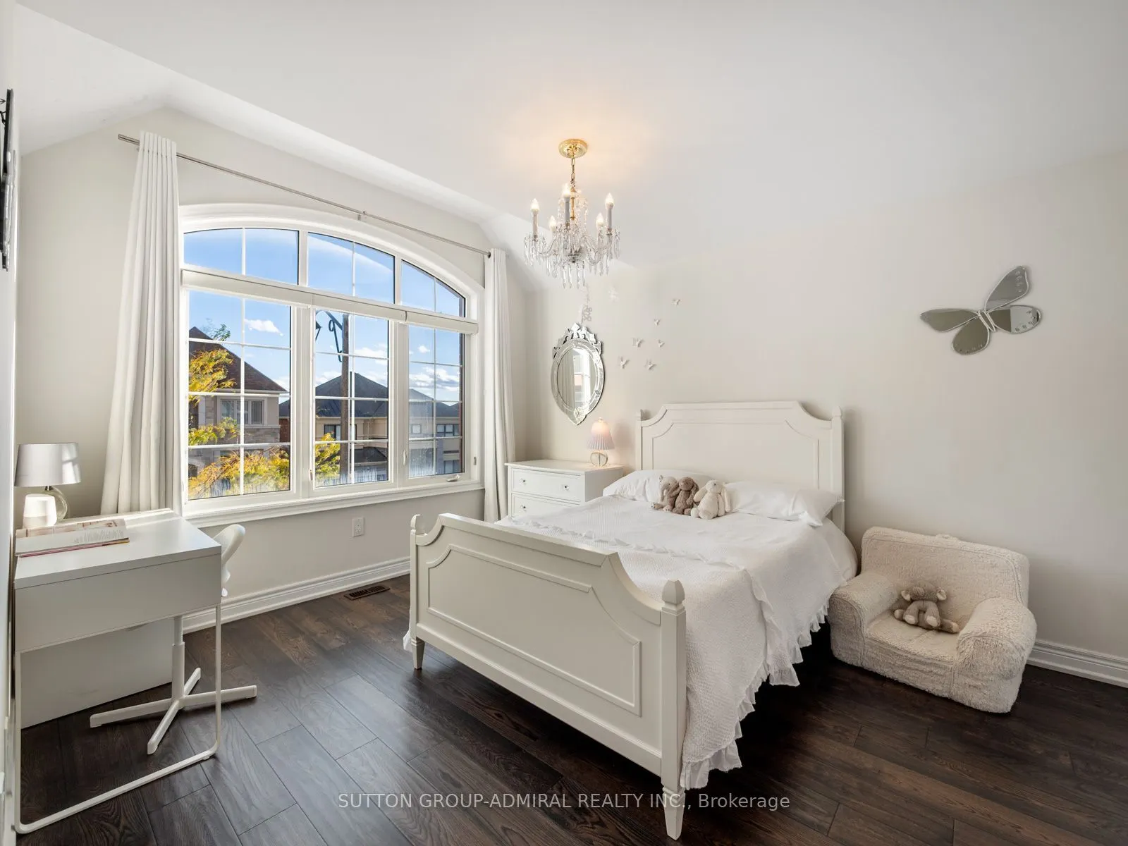 26 Blazing Star Street
