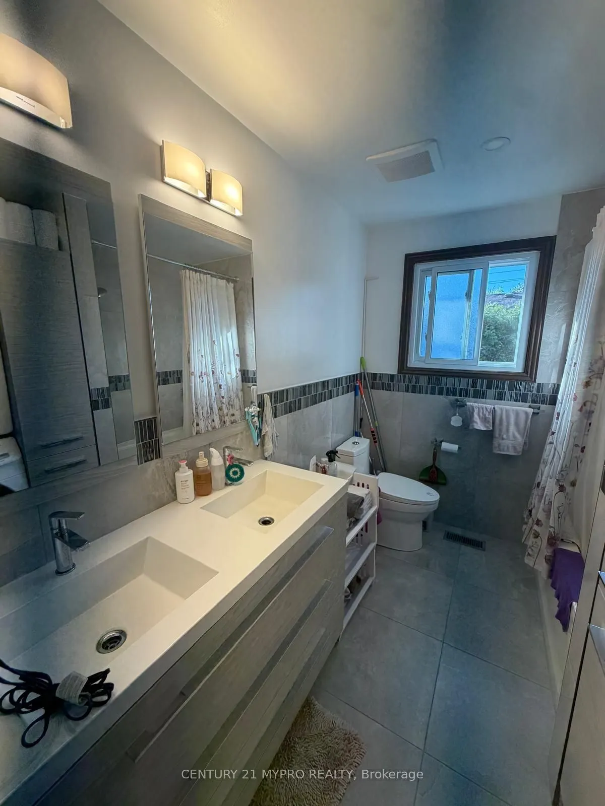 141 Henderson Avenue #2nd Bedroom