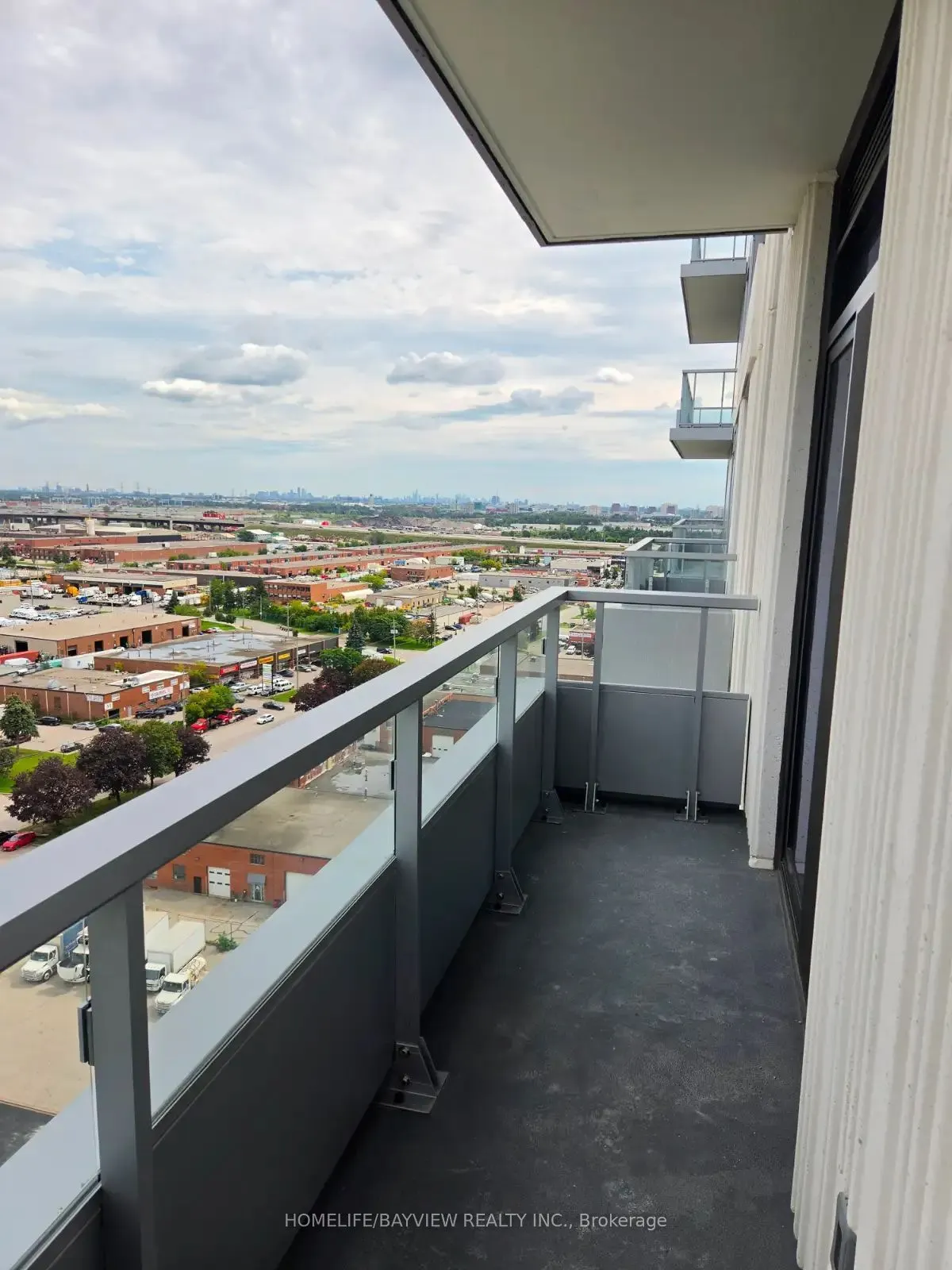 5 Meadowdale Road #1402