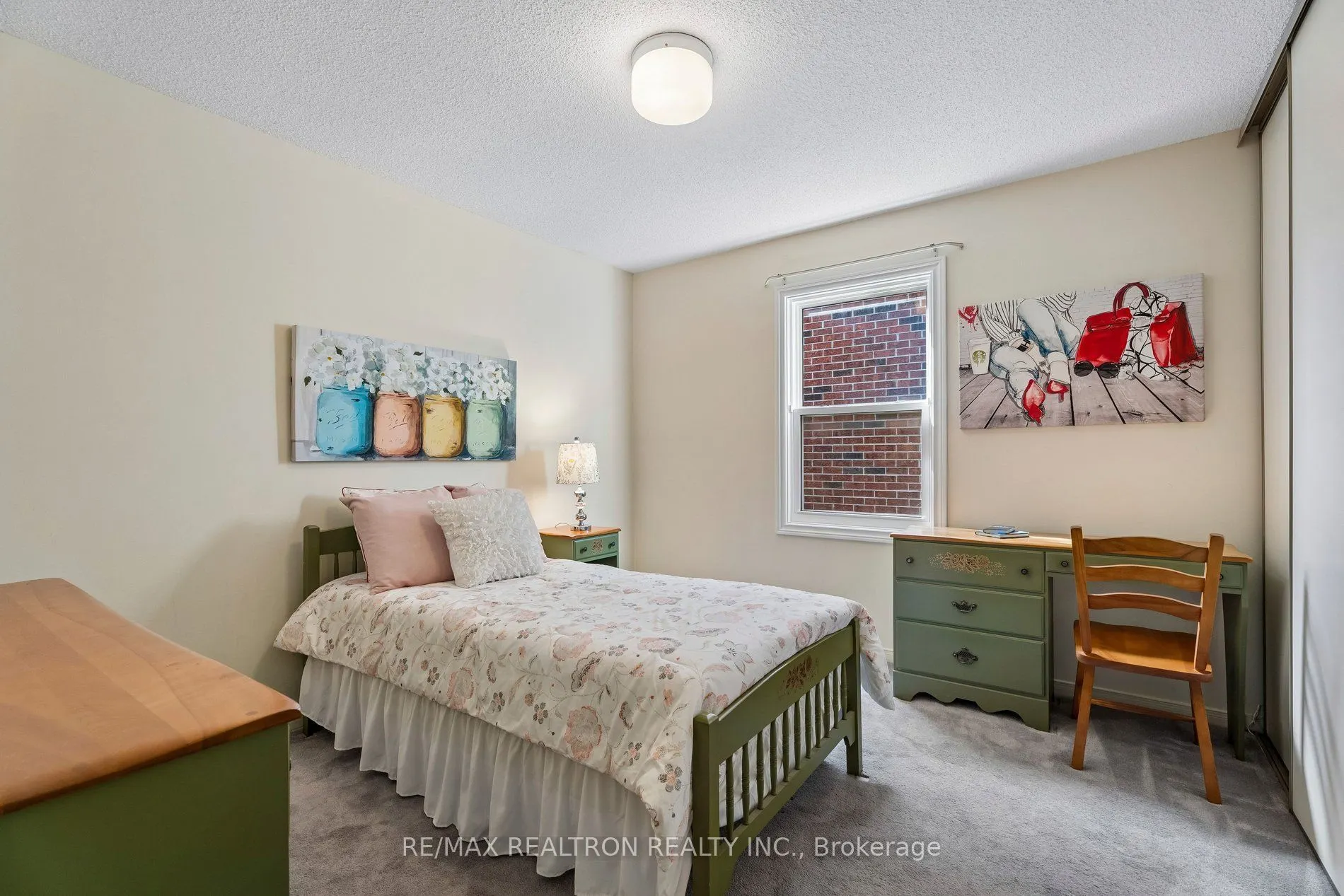 87 Peevers Crescent